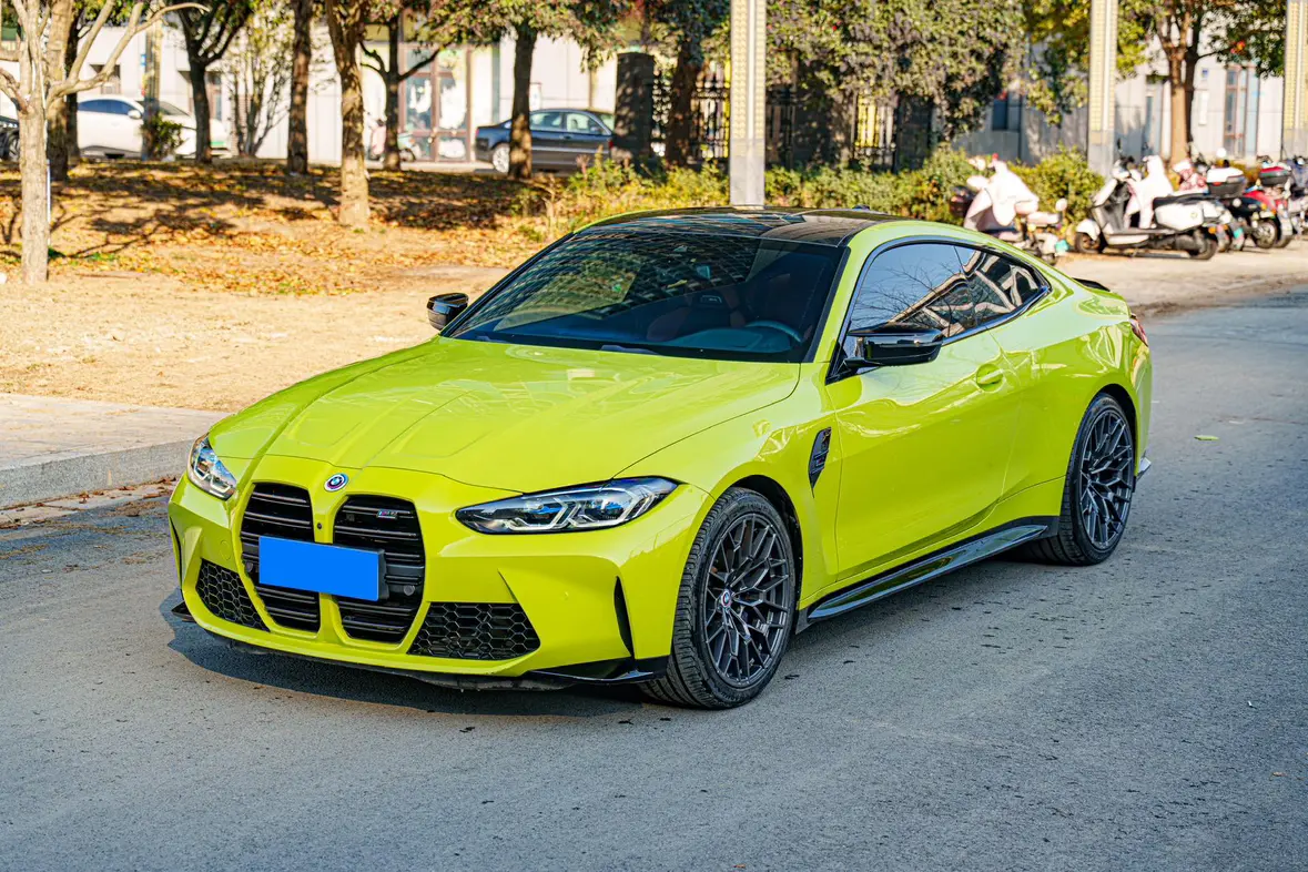 BMW M4  из Китая