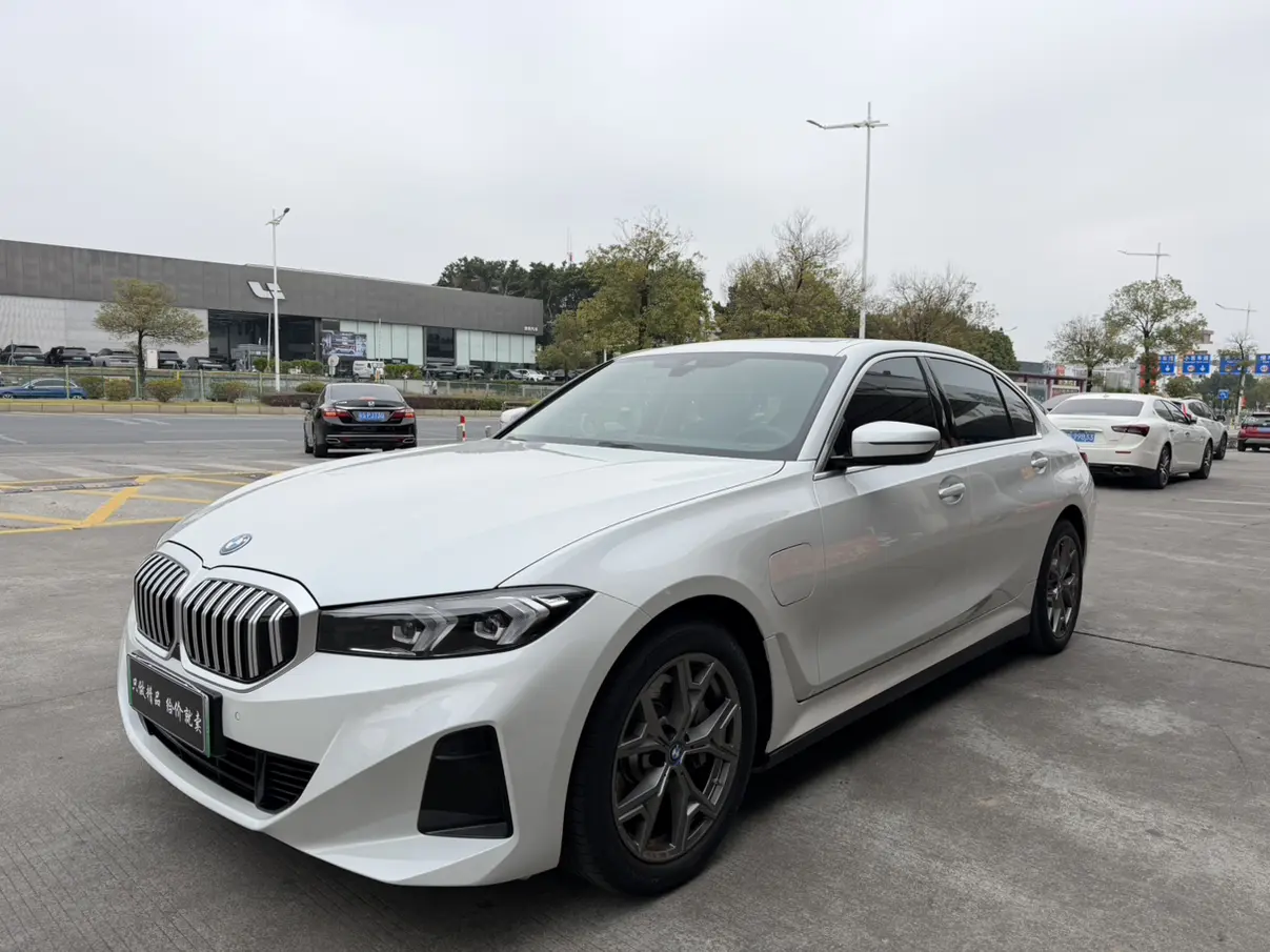 BMW i3  из Китая