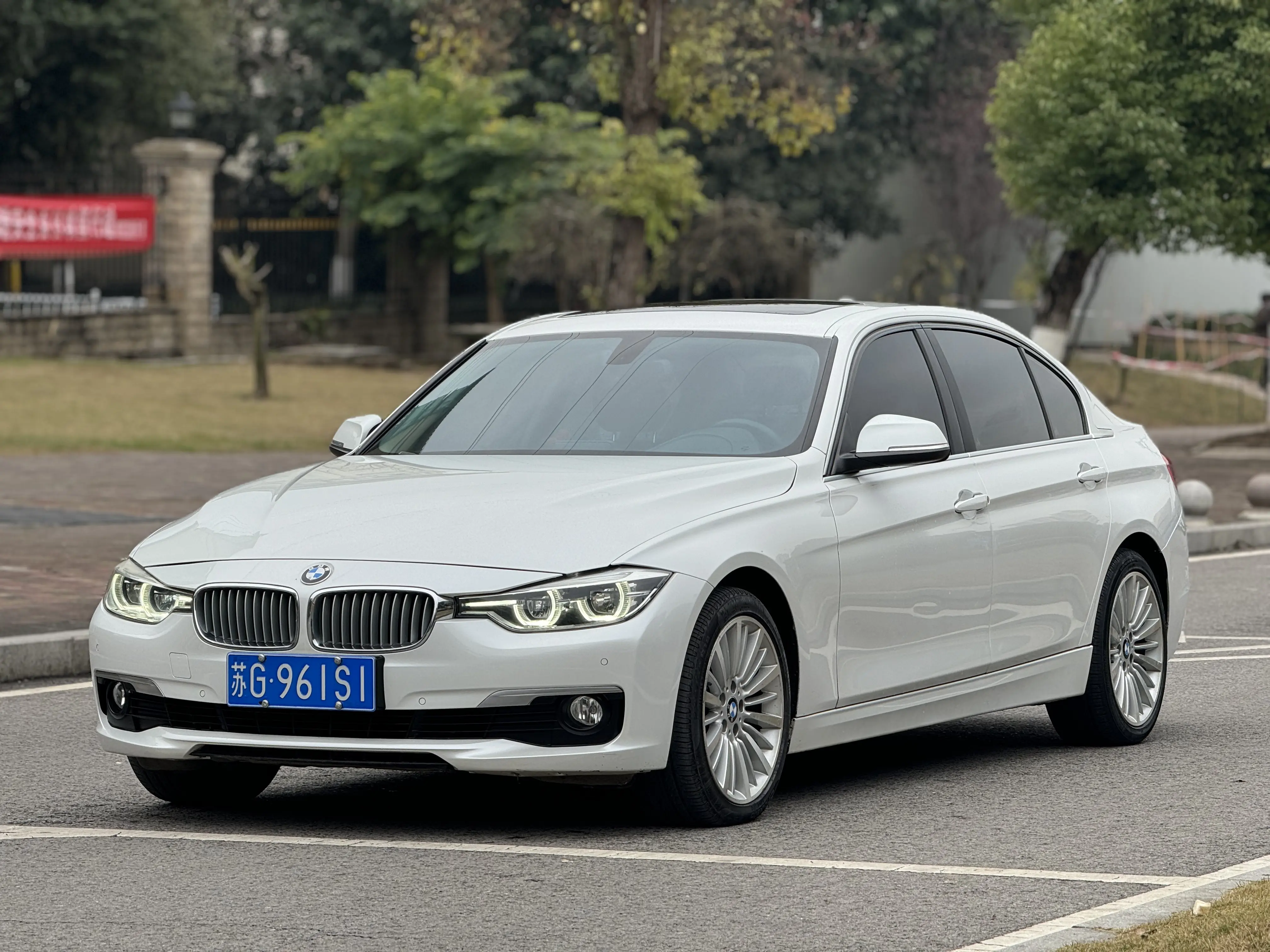 BMW 3 Series  из Китая