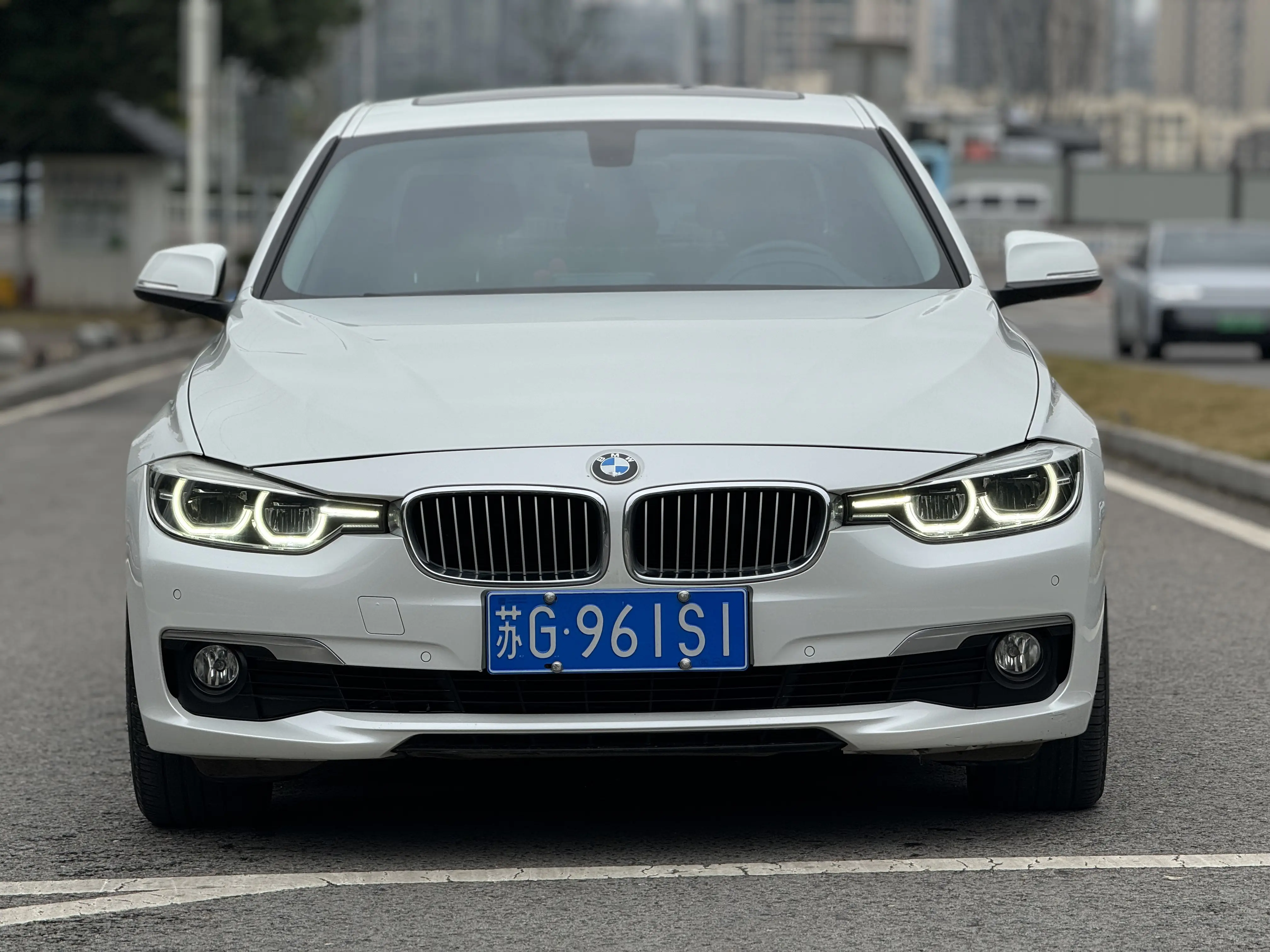 BMW 3 Series  из Китая