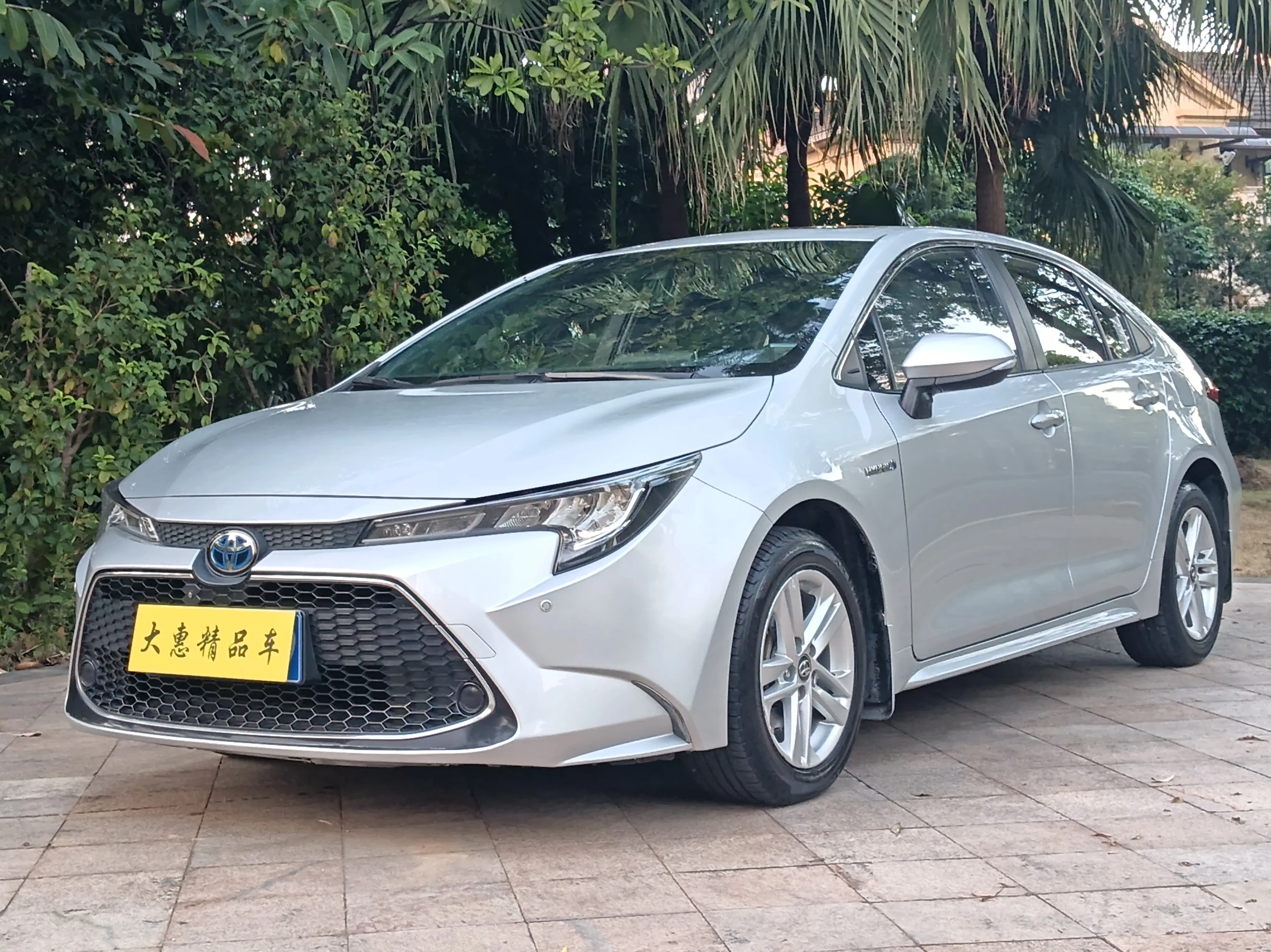 Toyota Levin (Lei Ling)  из Китая