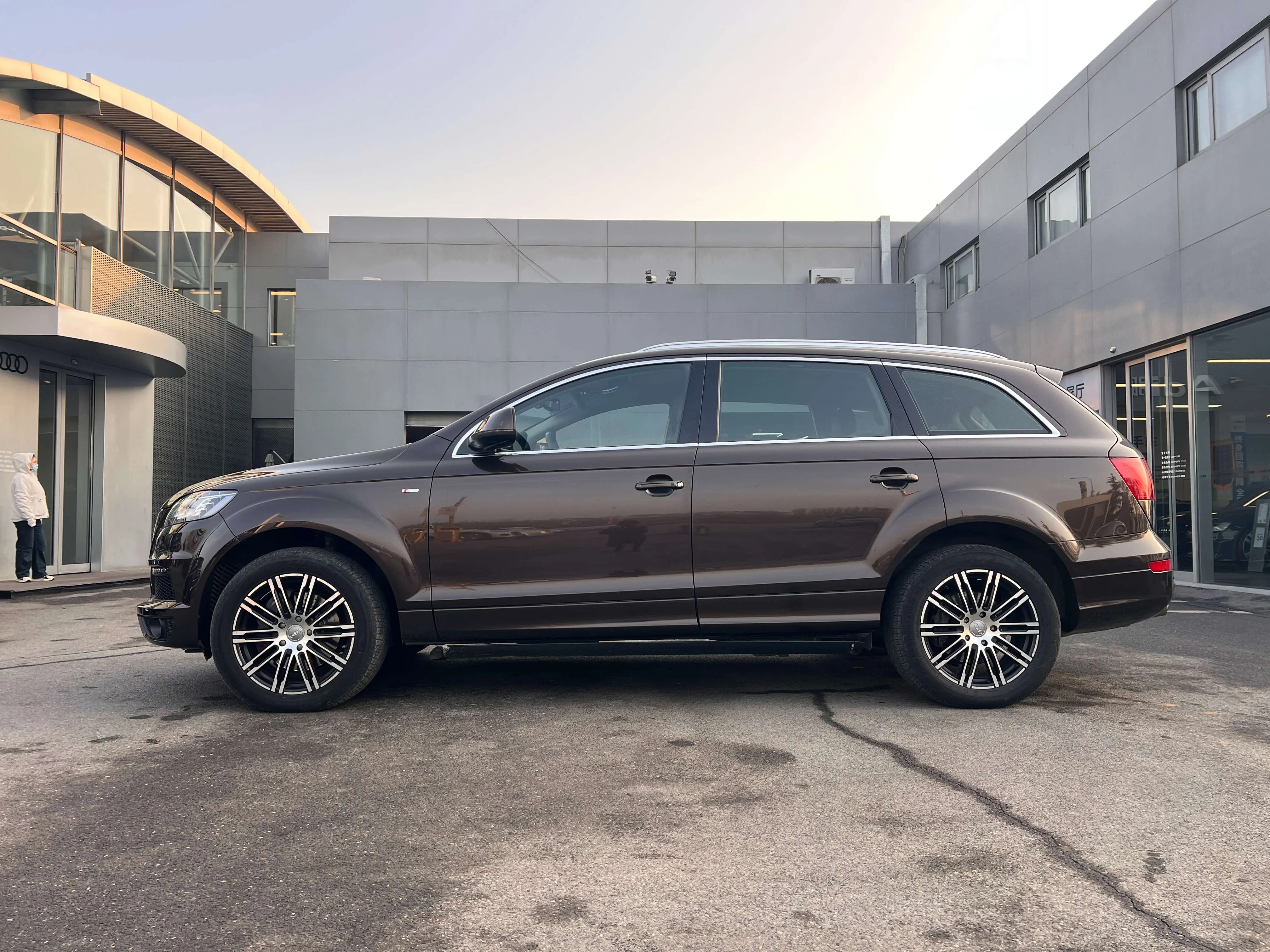 Audi Q7  из Китая