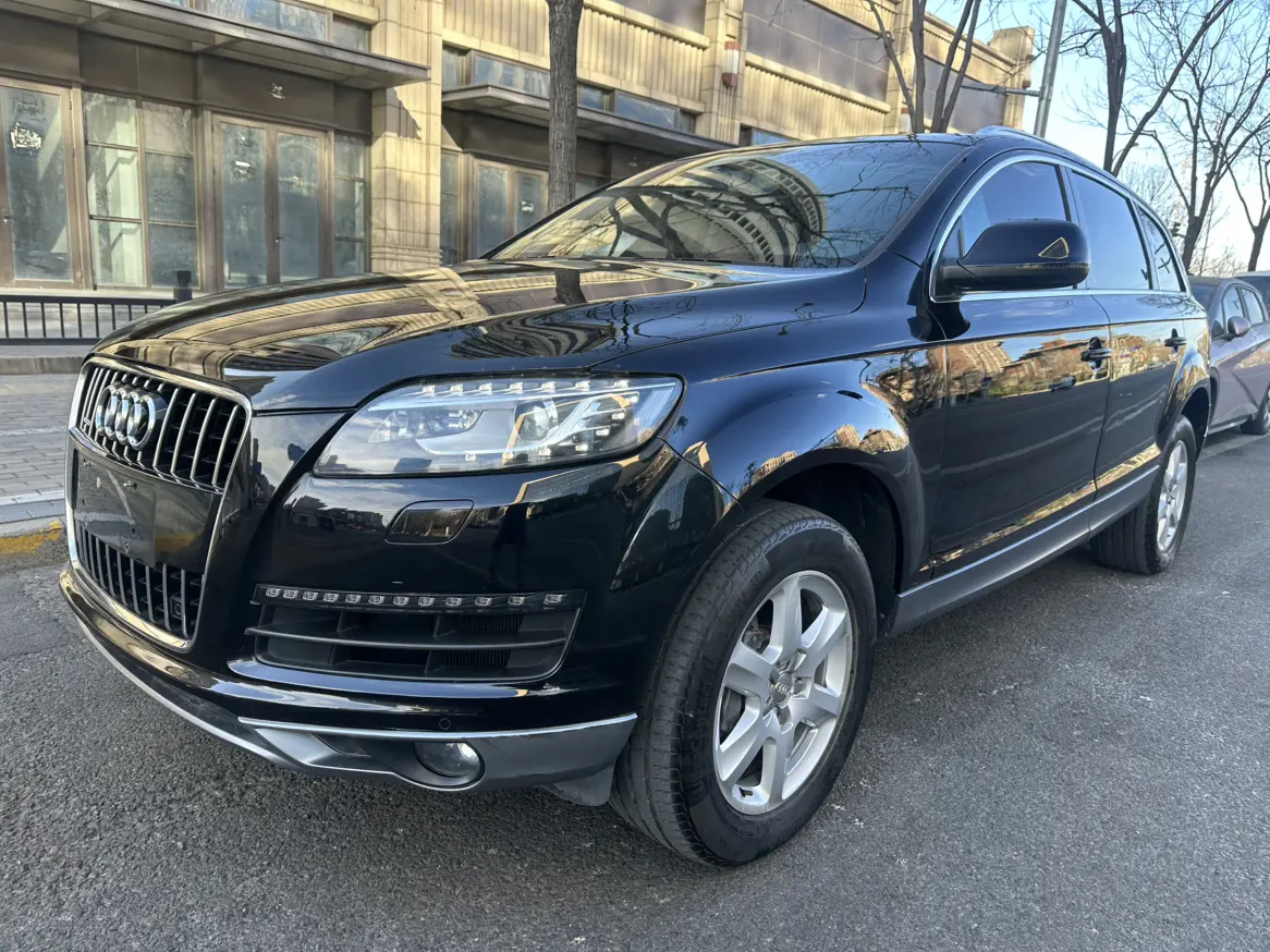 Audi Q7  из Китая