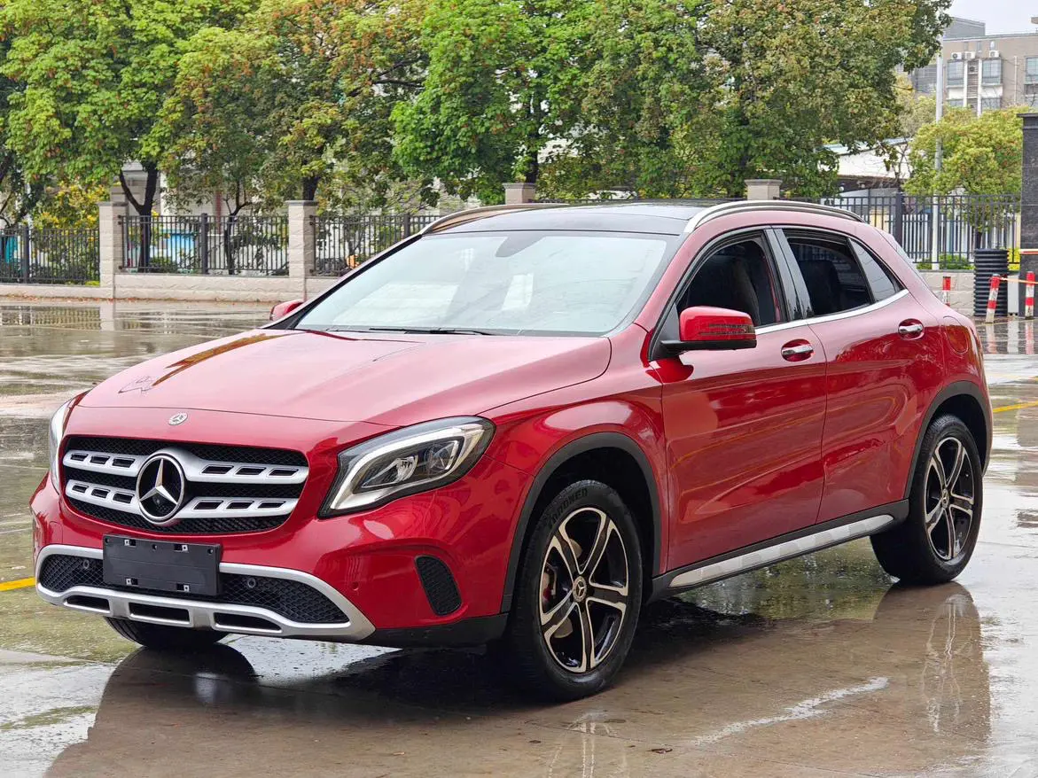 Mercedes-Benz GLA  из Китая