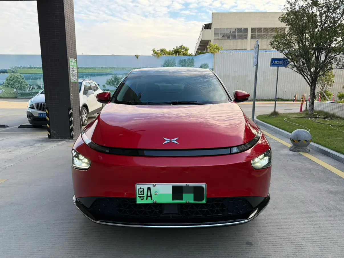 Xpeng G3  из Китая