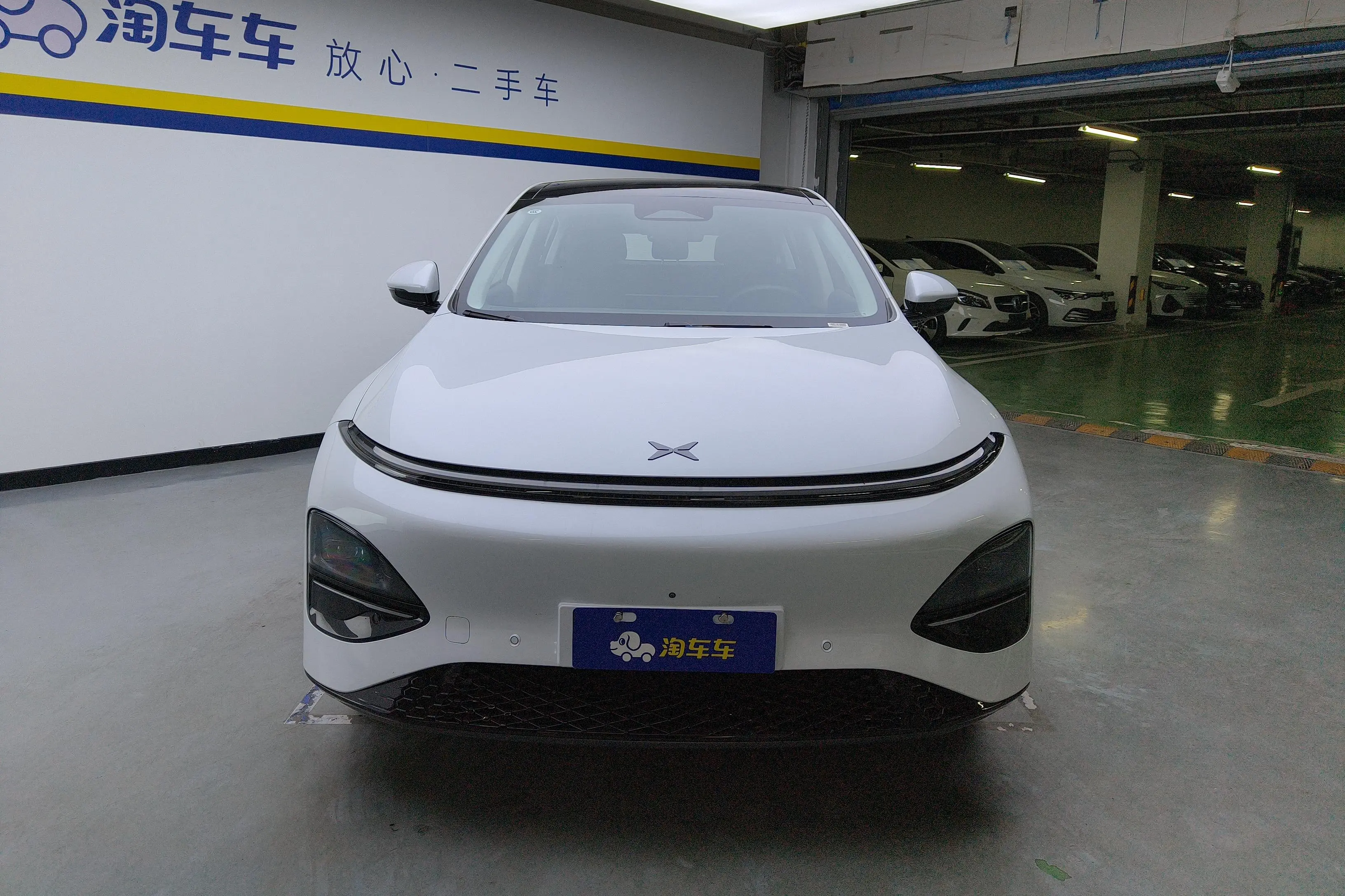 Xpeng G6  из Китая