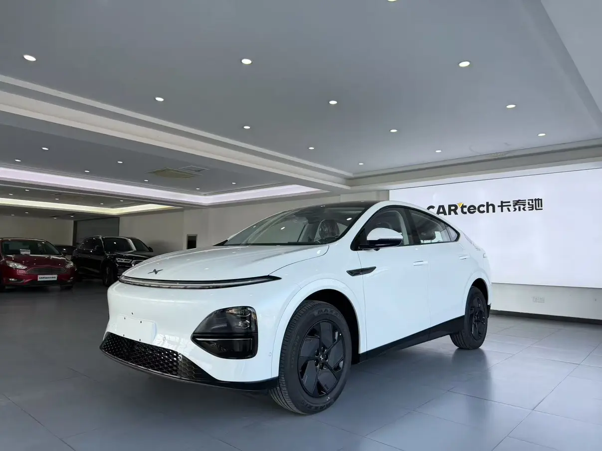 Xpeng G6  из Китая