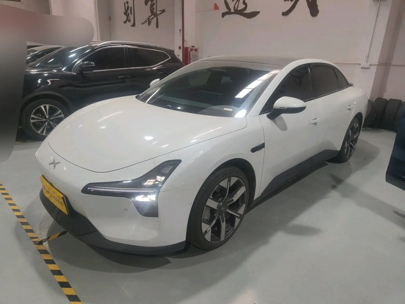 Xpeng Xiaopeng MONA M03  из Китая