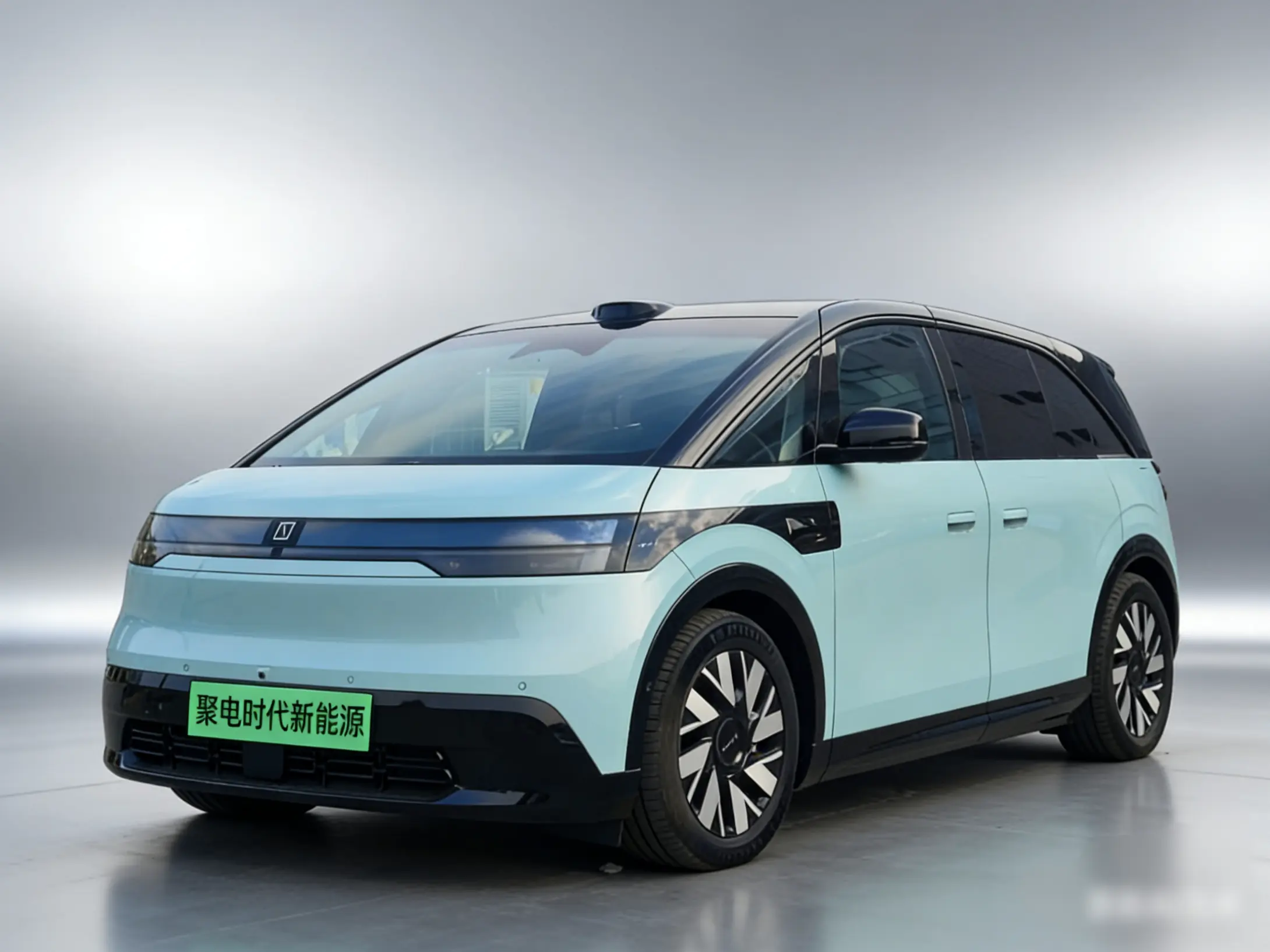 ZEEKR MIX  из Китая