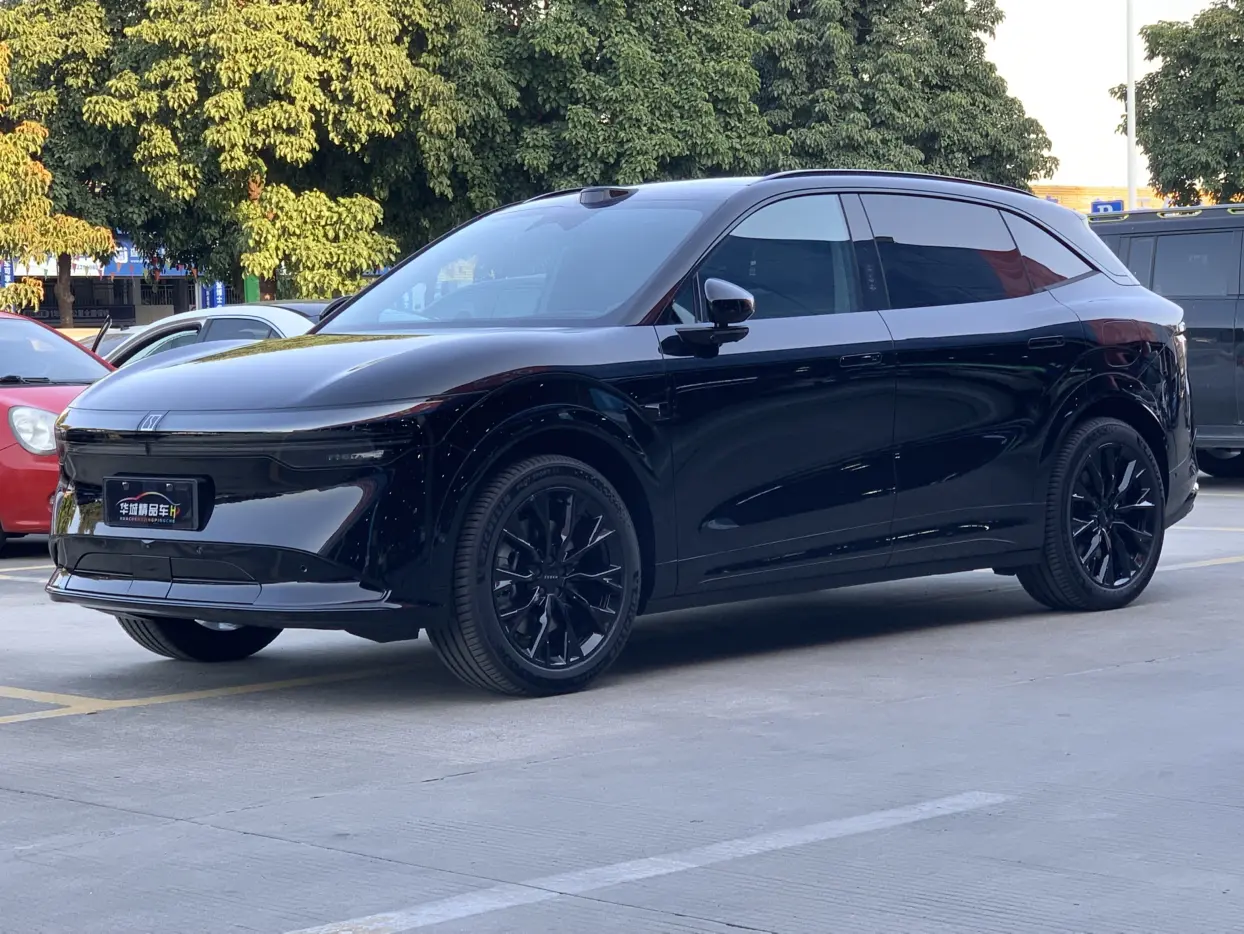 ZEEKR 7X  из Китая