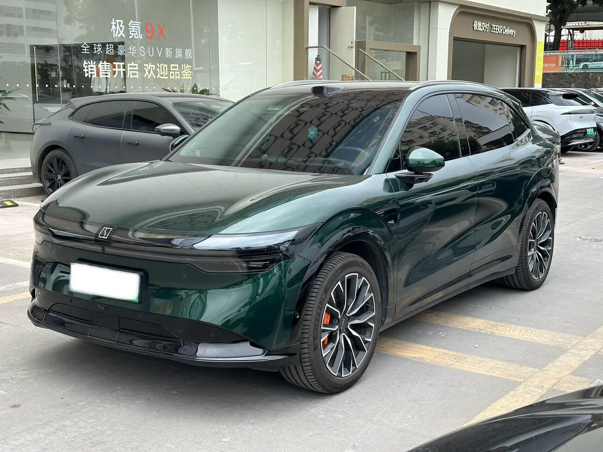 ZEEKR 7X  из Китая