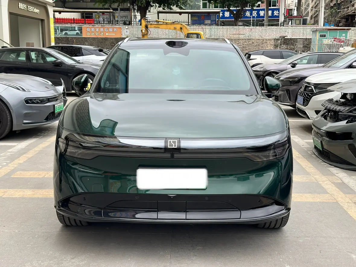 ZEEKR 7X  из Китая