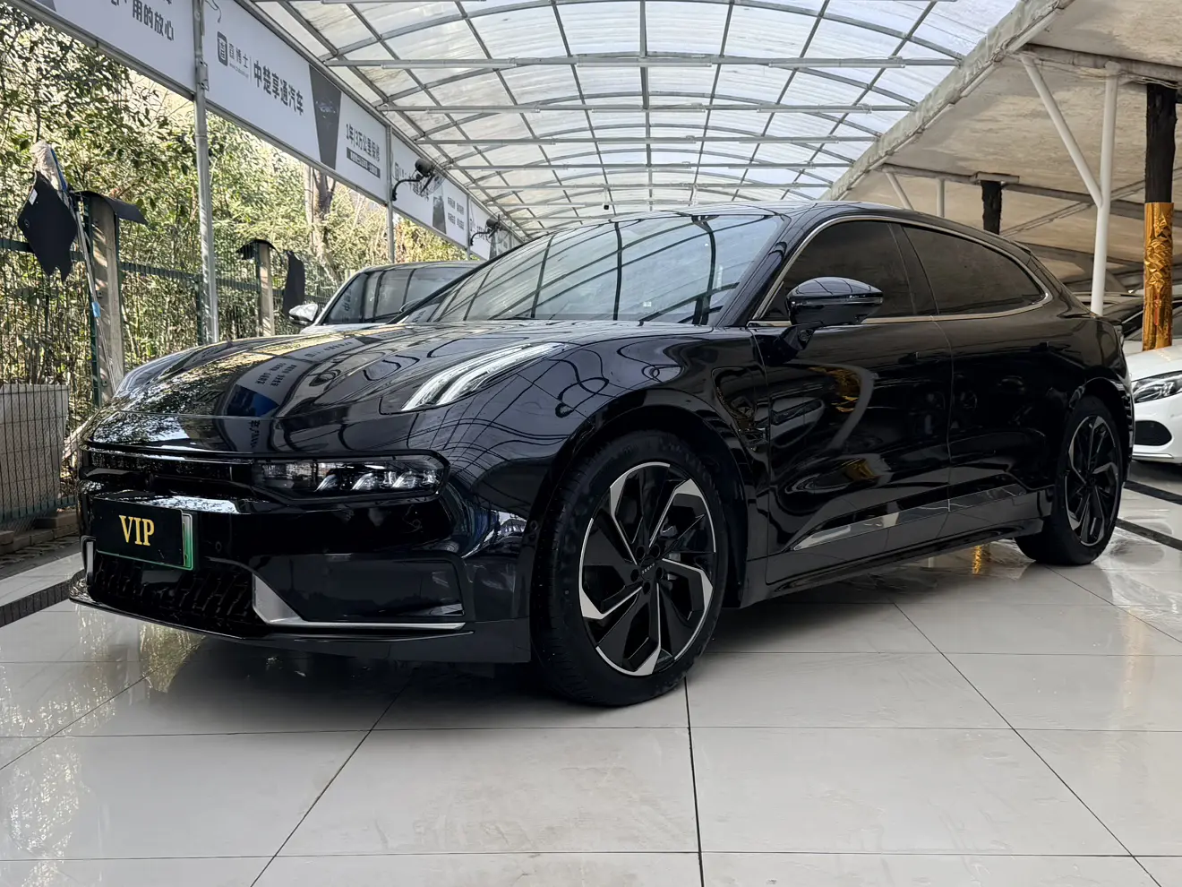 ZEEKR 001  из Китая