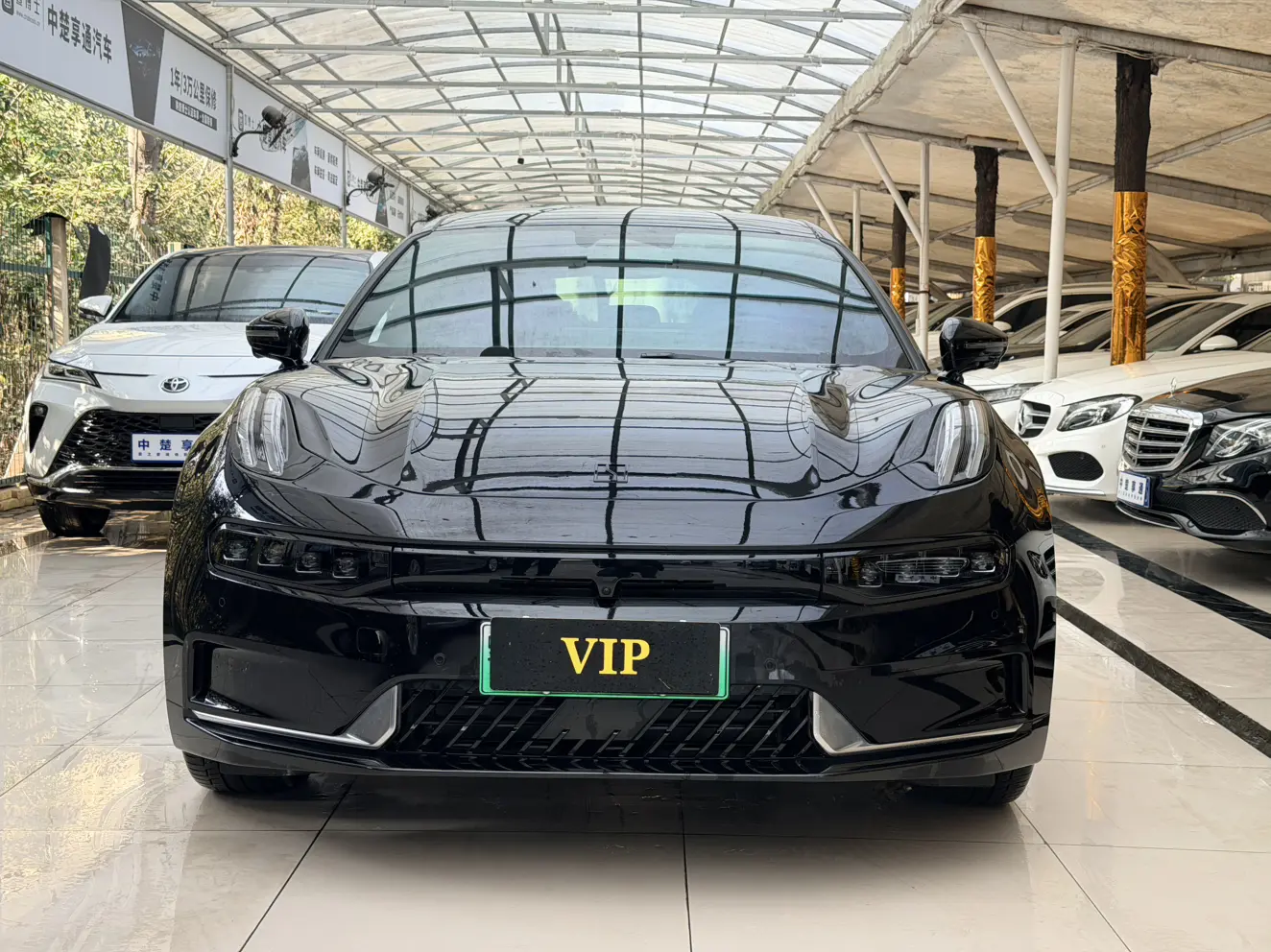 ZEEKR 001  из Китая