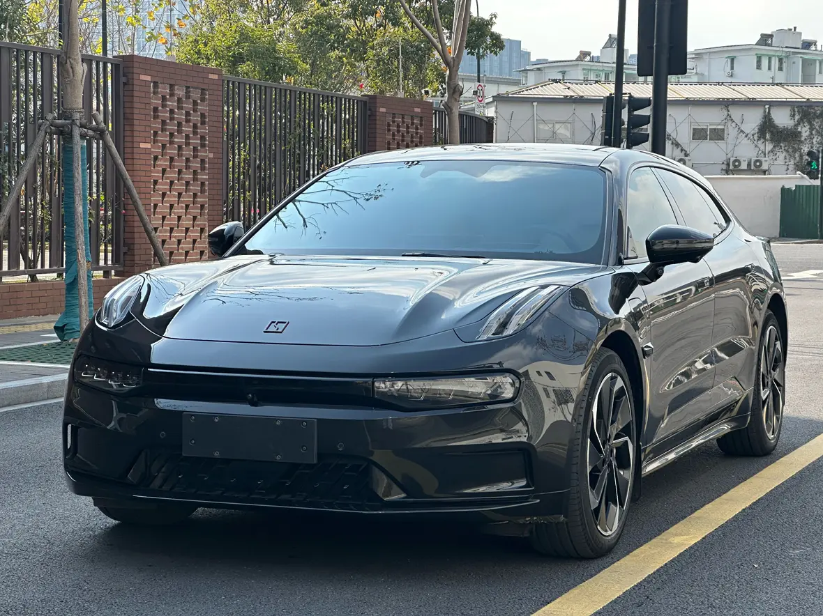 ZEEKR 001  из Китая