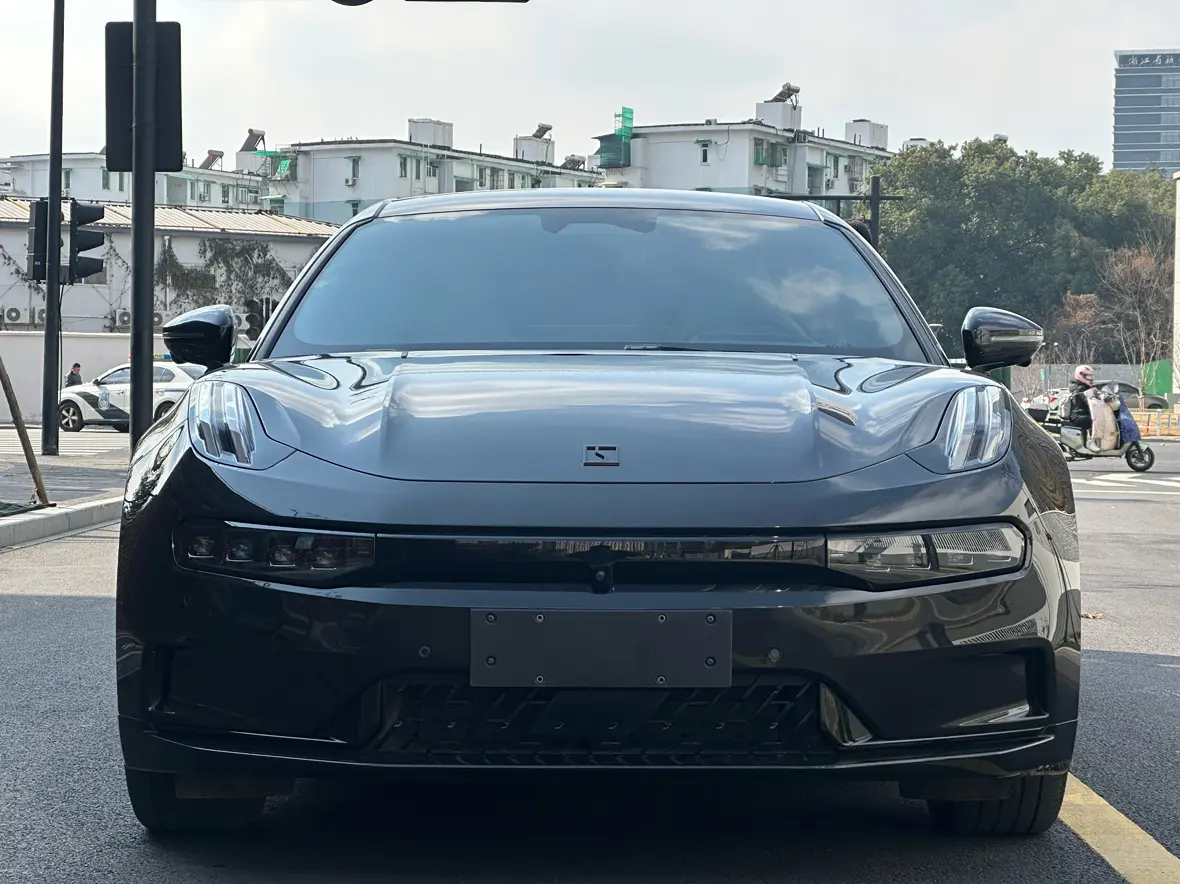 ZEEKR 001  из Китая