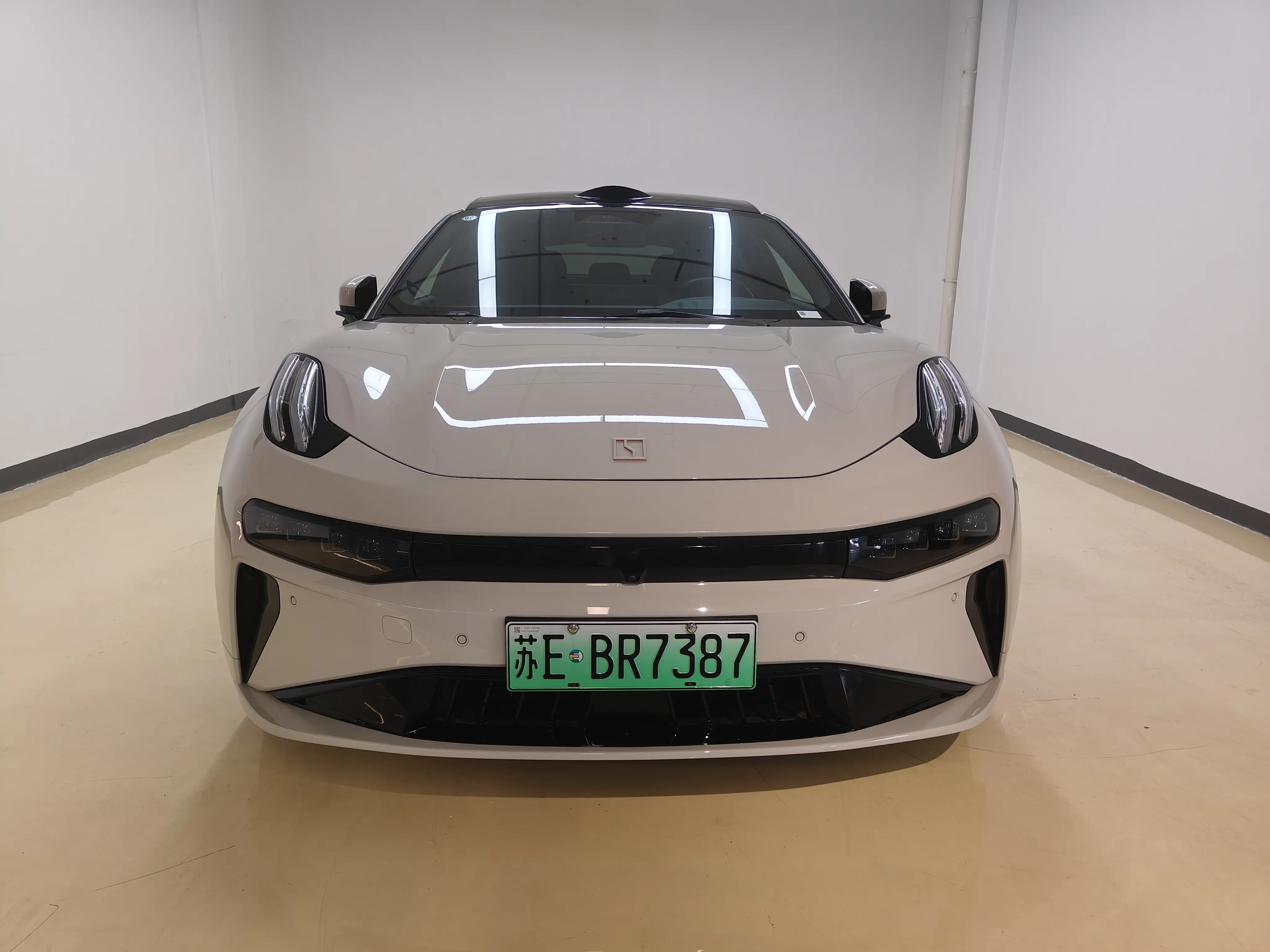 ZEEKR 001  из Китая