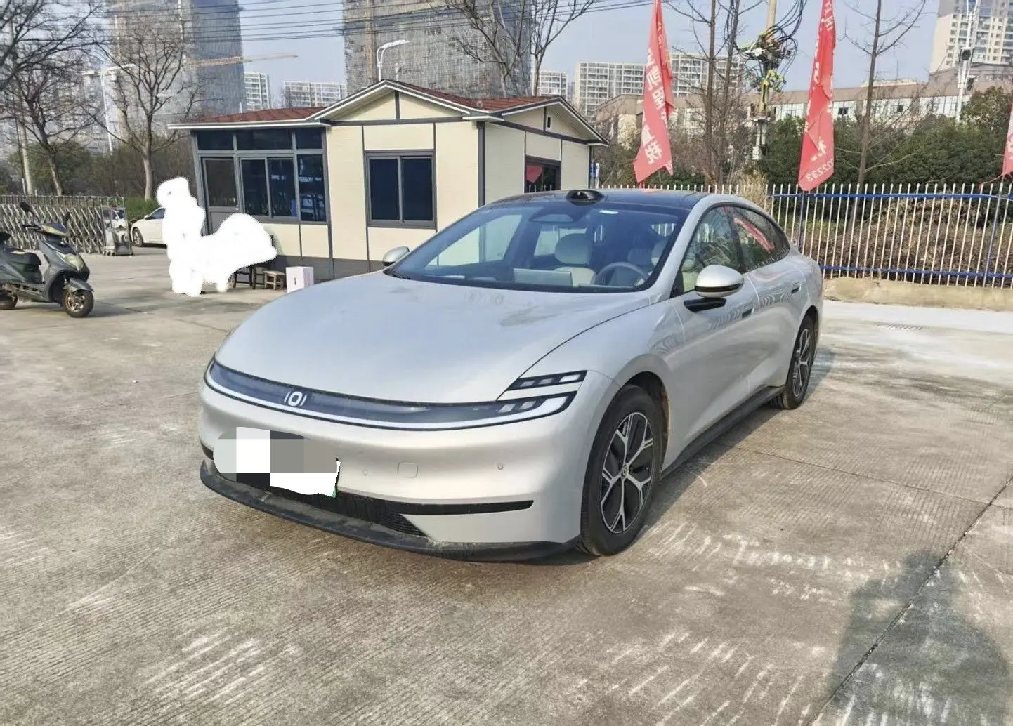 Changan Qiyuan A06  из Китая