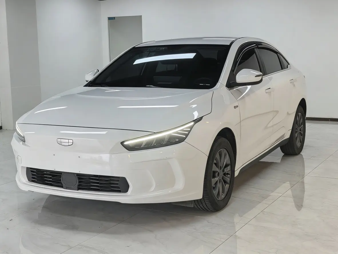 Geely Geometry A  из Китая