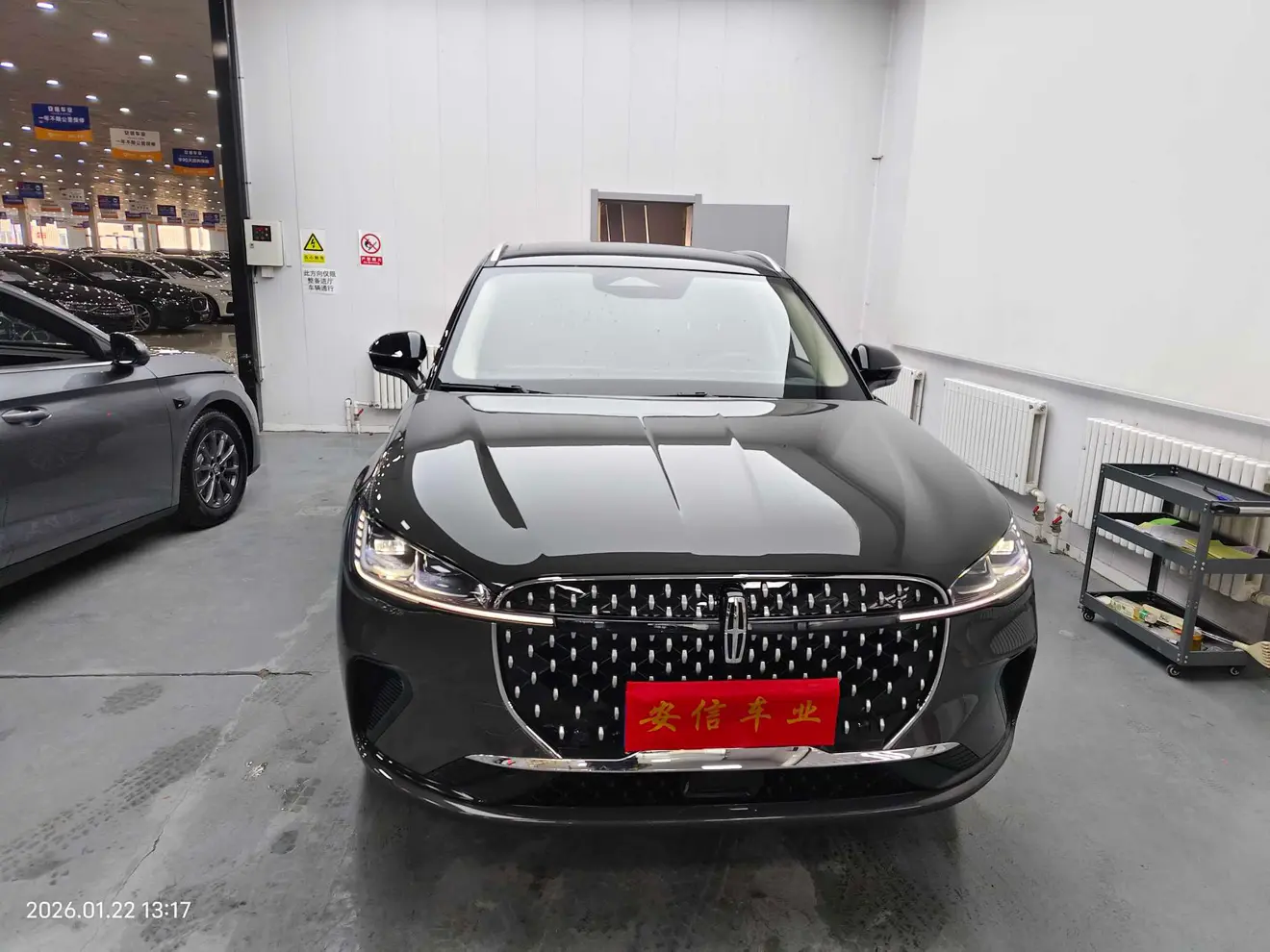 Lincoln Adventurer  из Китая