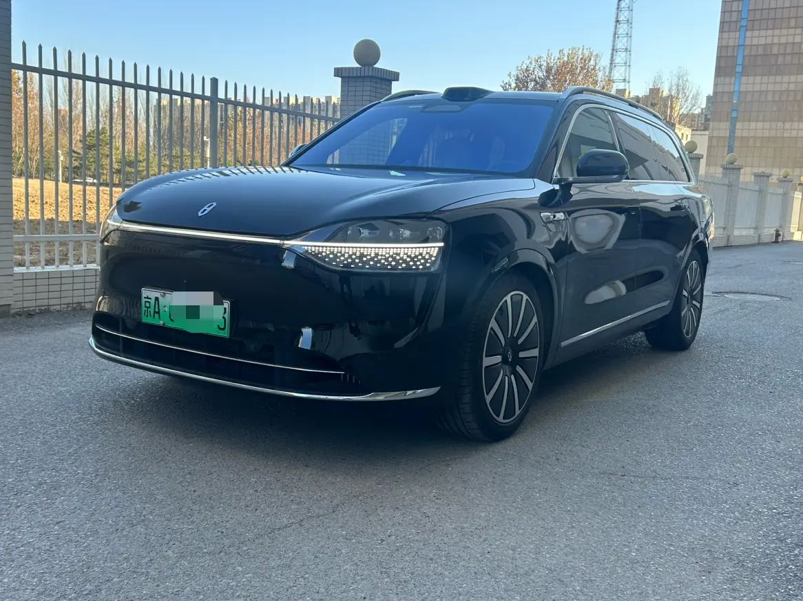 AITO M9 (Wenjie M9)  из Китая