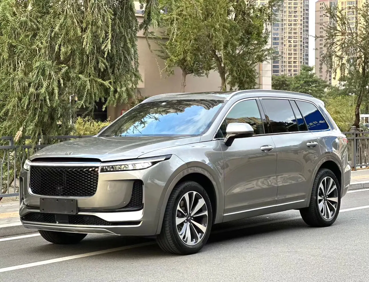 Li ONE (Ideal ONE)  из Китая