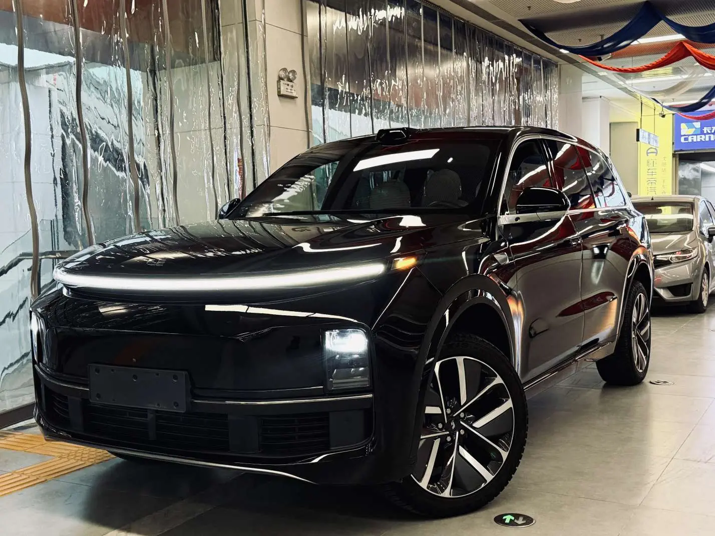 Li L9 (Ideal L9)  из Китая