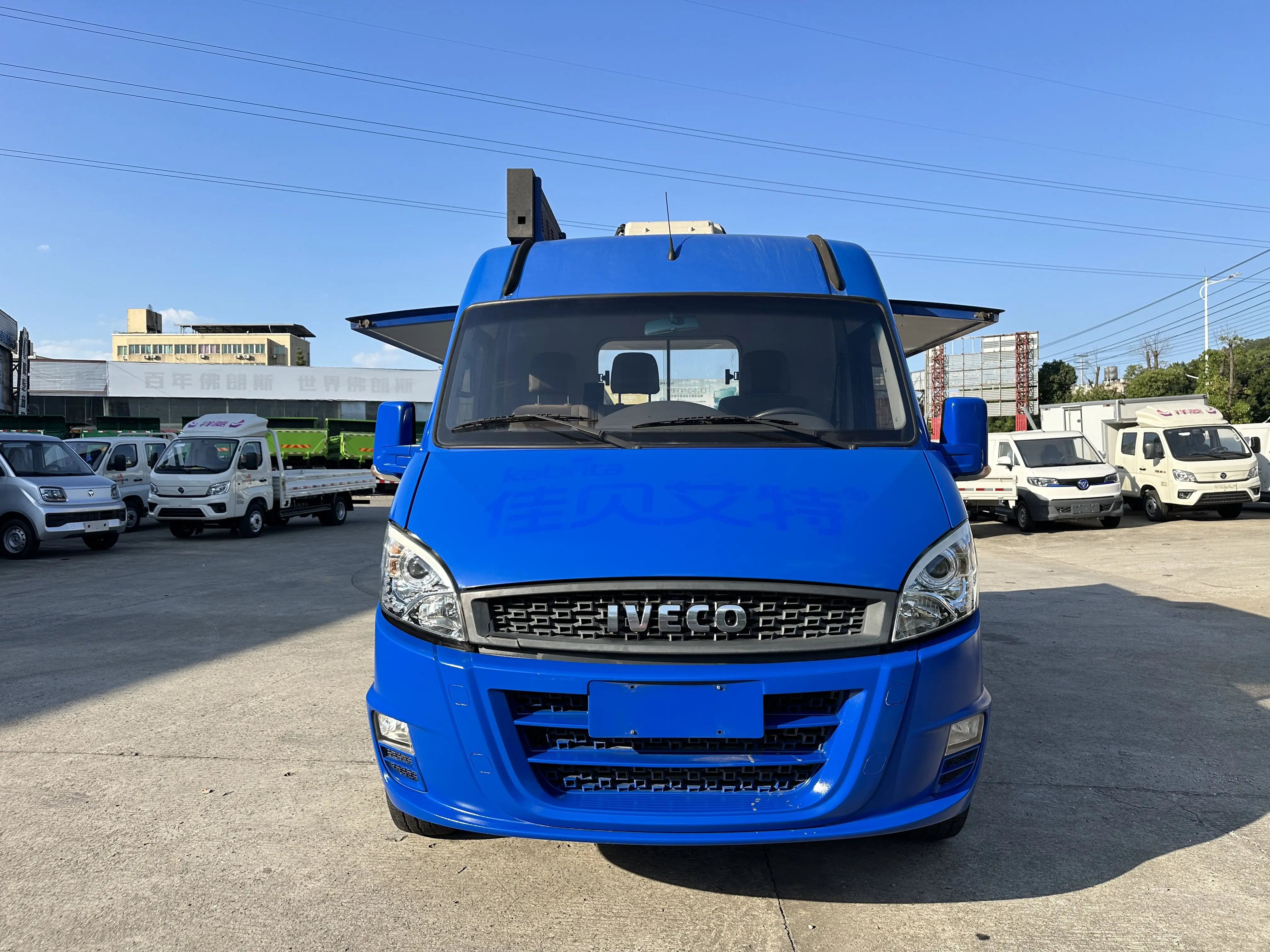 Iveco Bodhi  из Китая