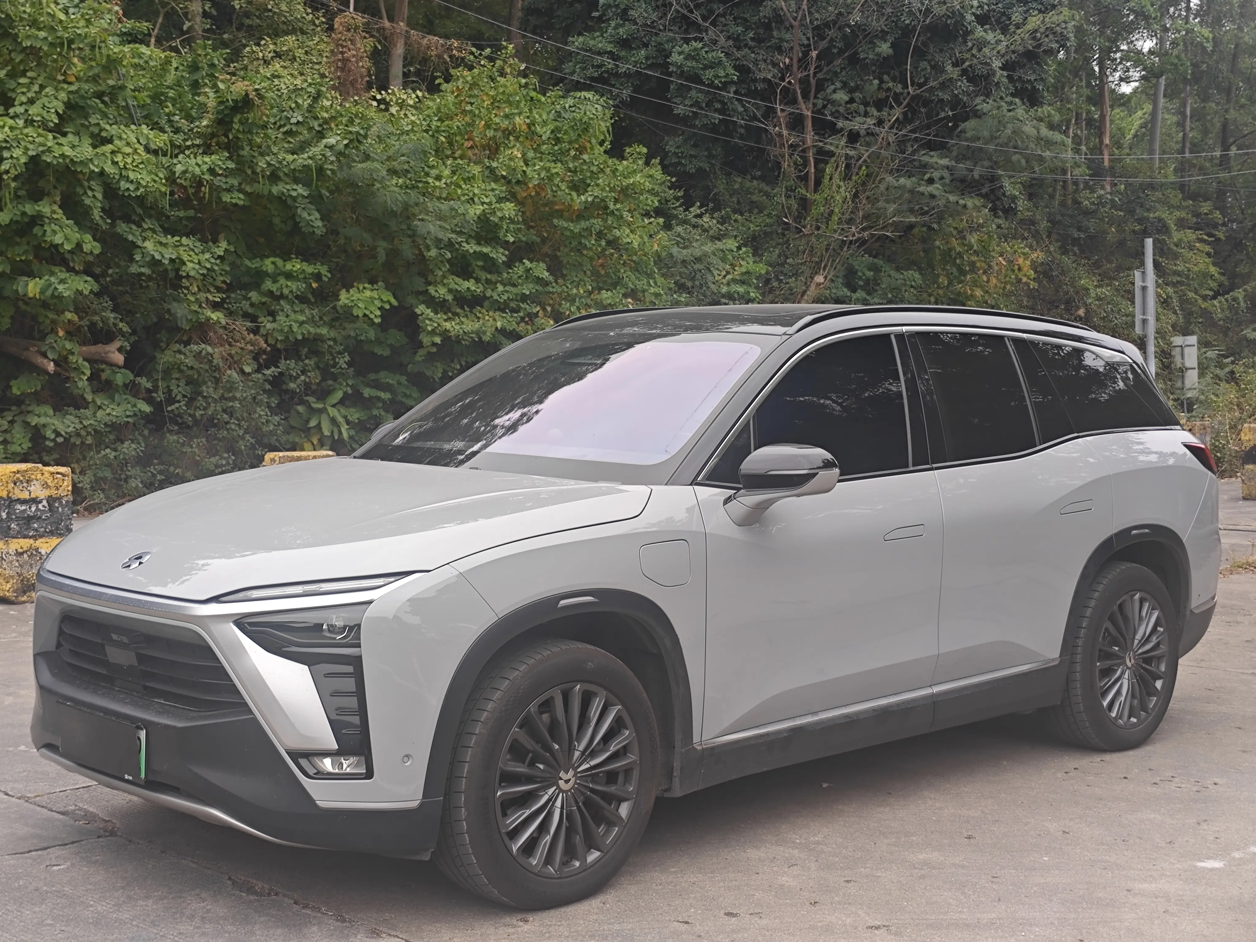 NIO ES8  из Китая