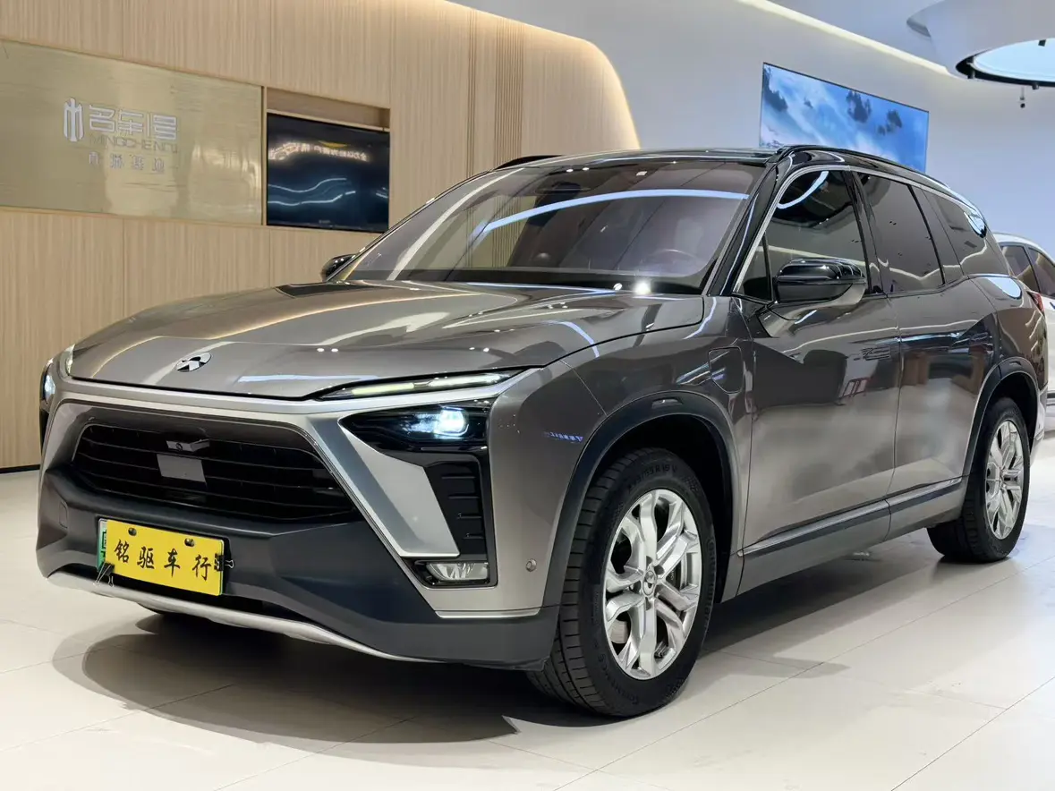 NIO ES8  из Китая