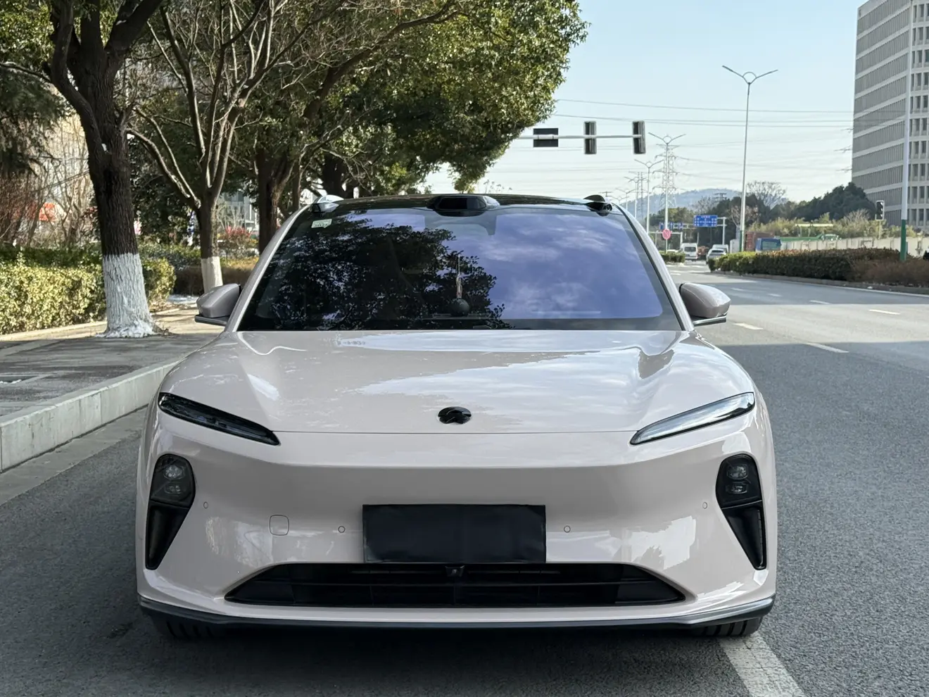 NIO ET5T  из Китая