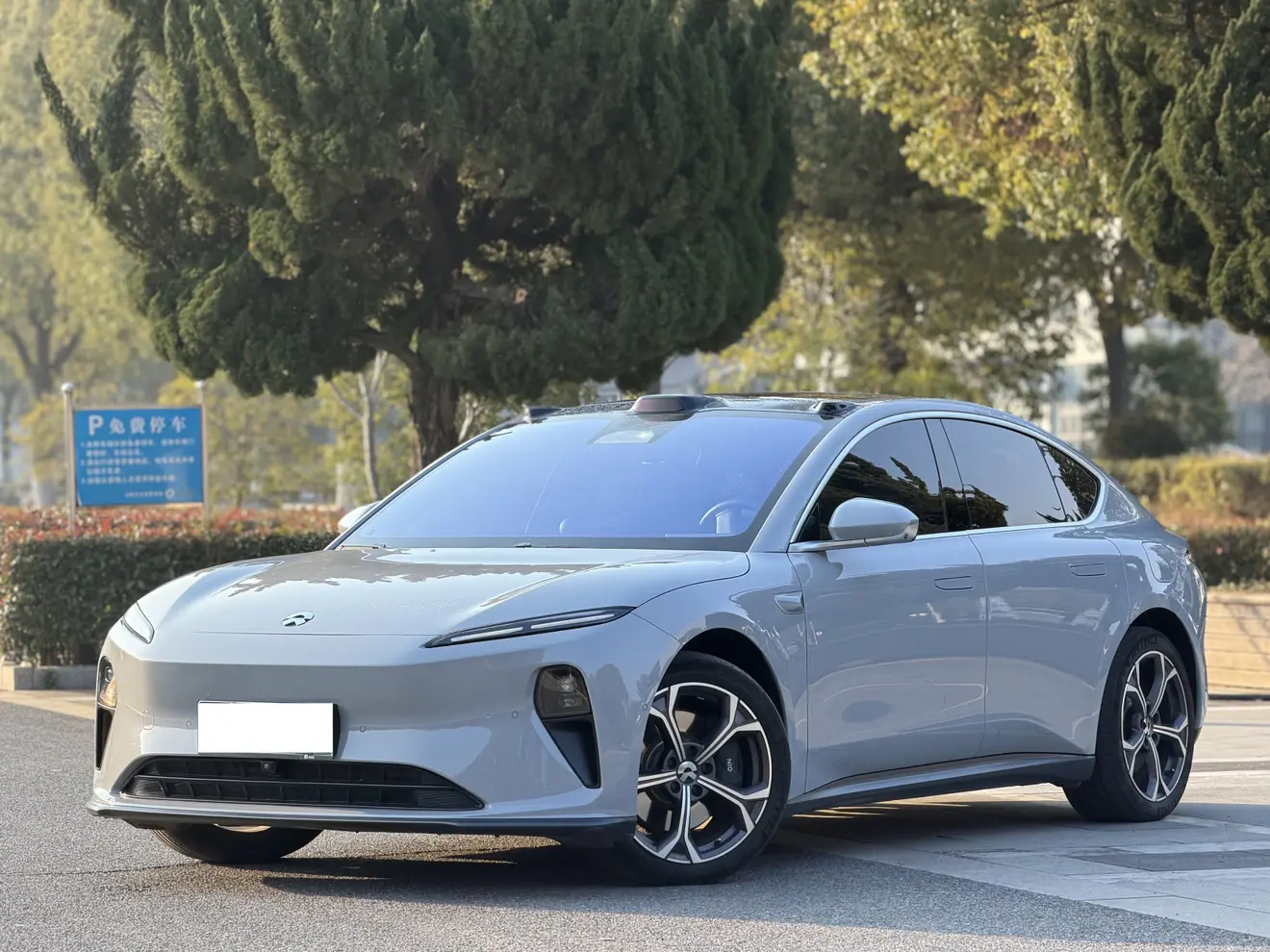 NIO ET5  из Китая