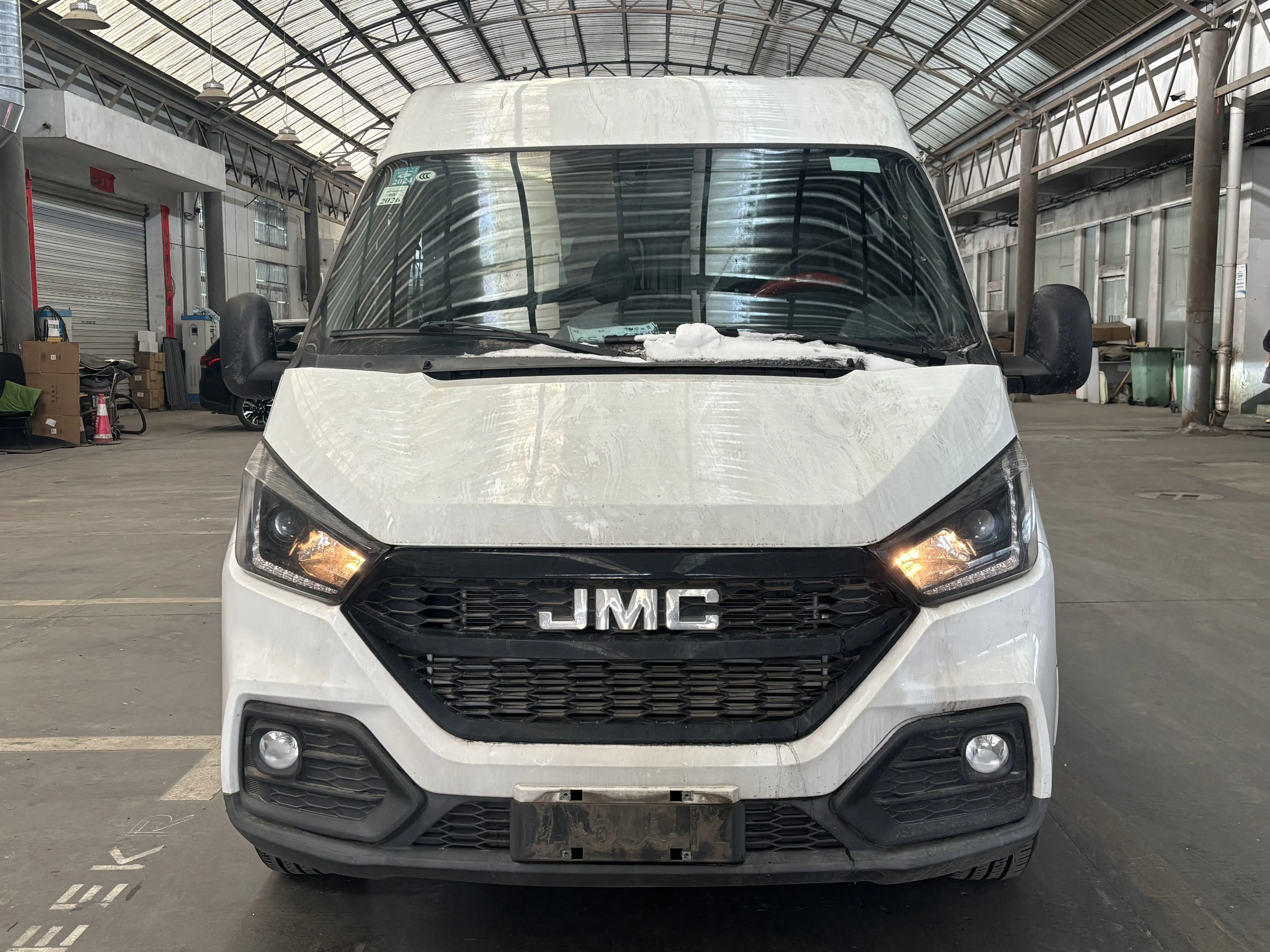 Jiangling Teshun  из Китая