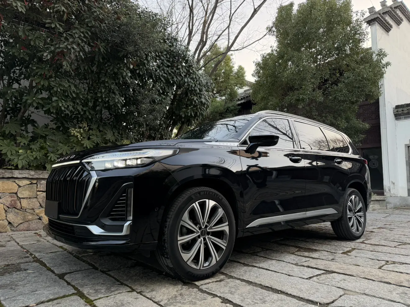 Exeed VX (The starry road embraces the moon)  из Китая