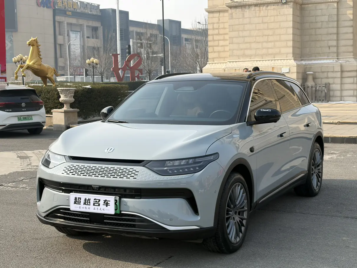 Leapmotor Zero running C11  из Китая