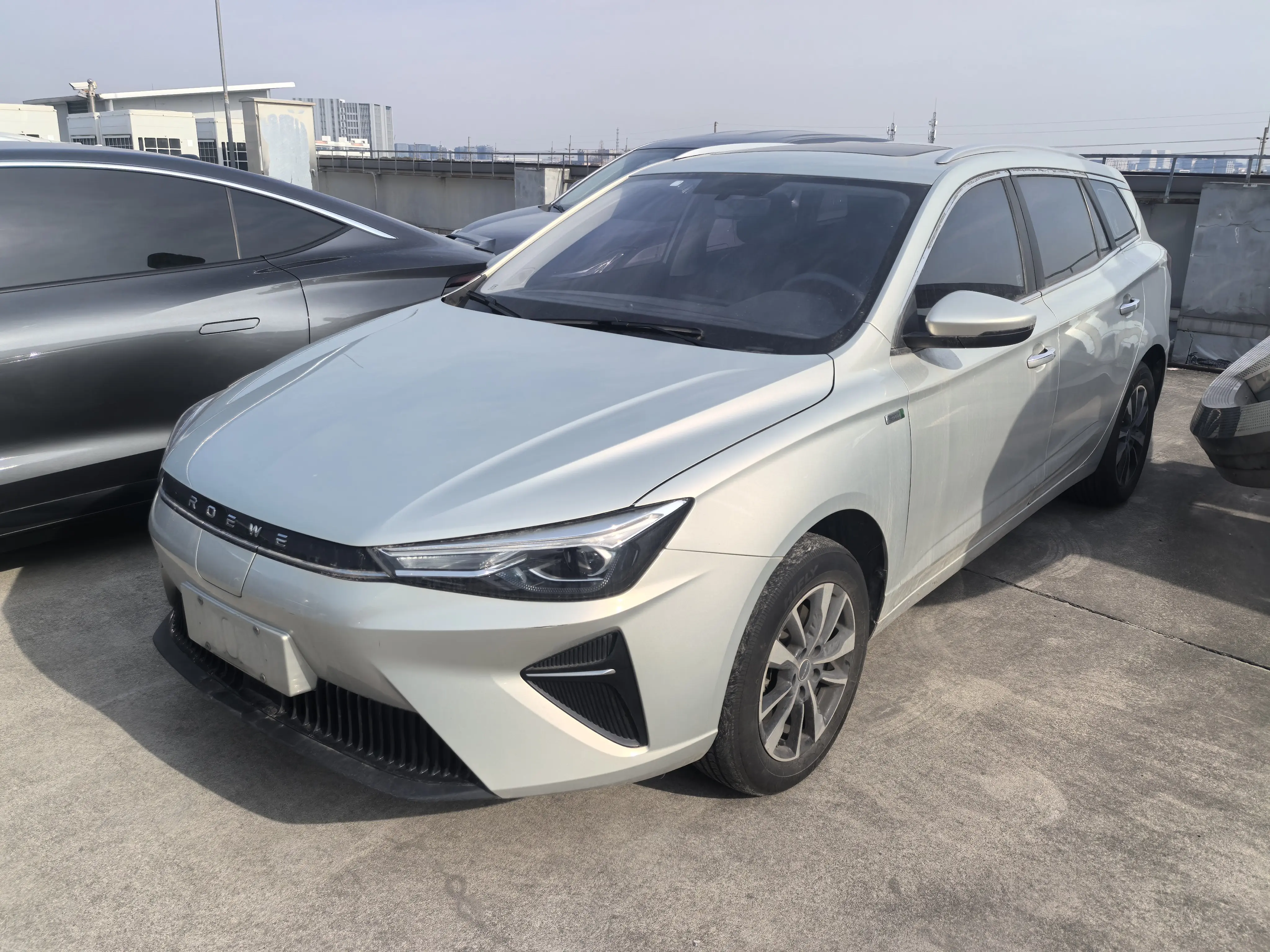 Roewe Ei5  из Китая