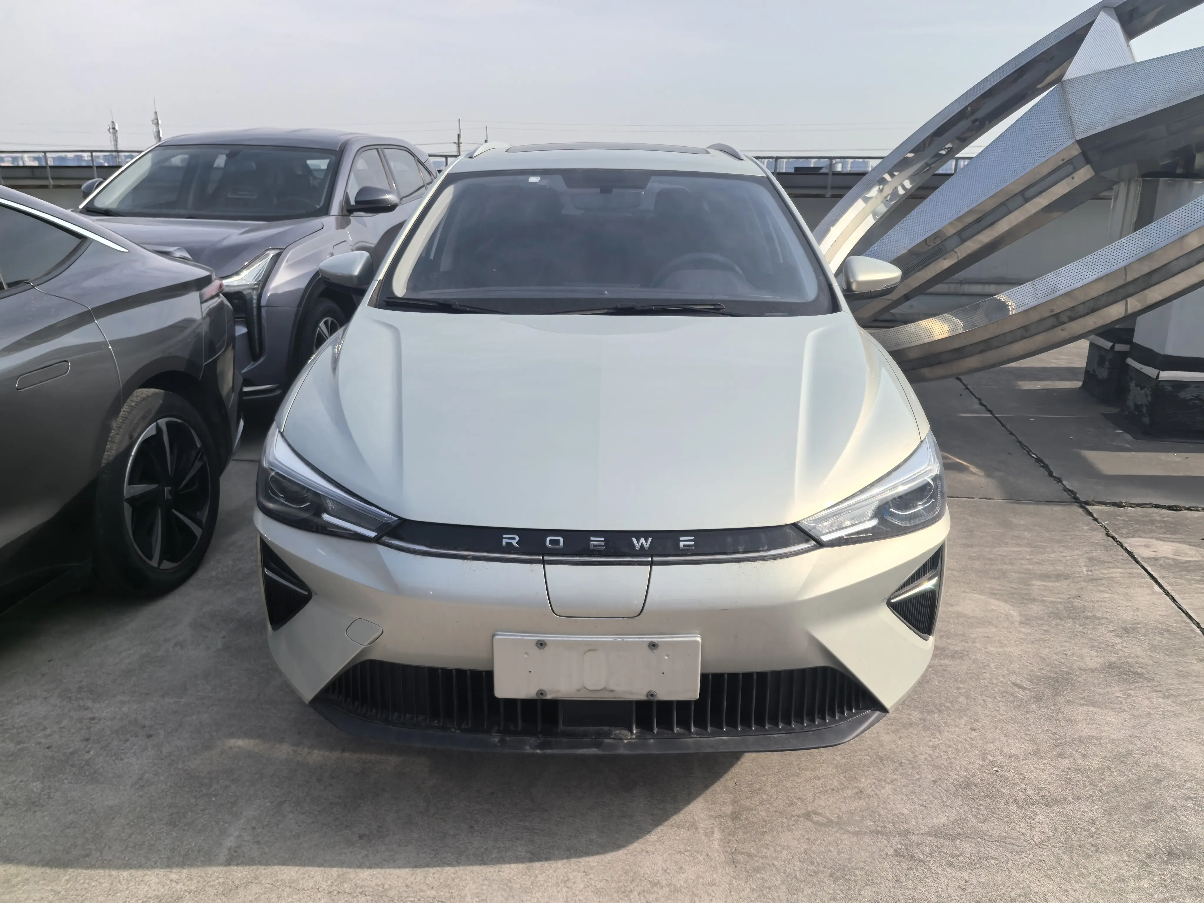 Roewe Ei5  из Китая