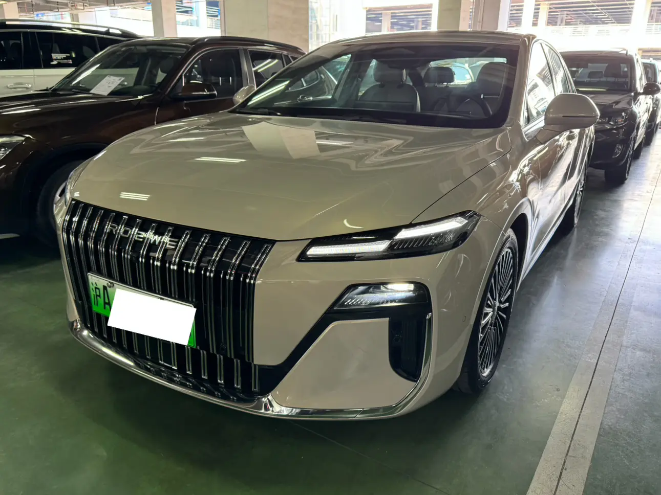 Roewe M7 DMH  из Китая