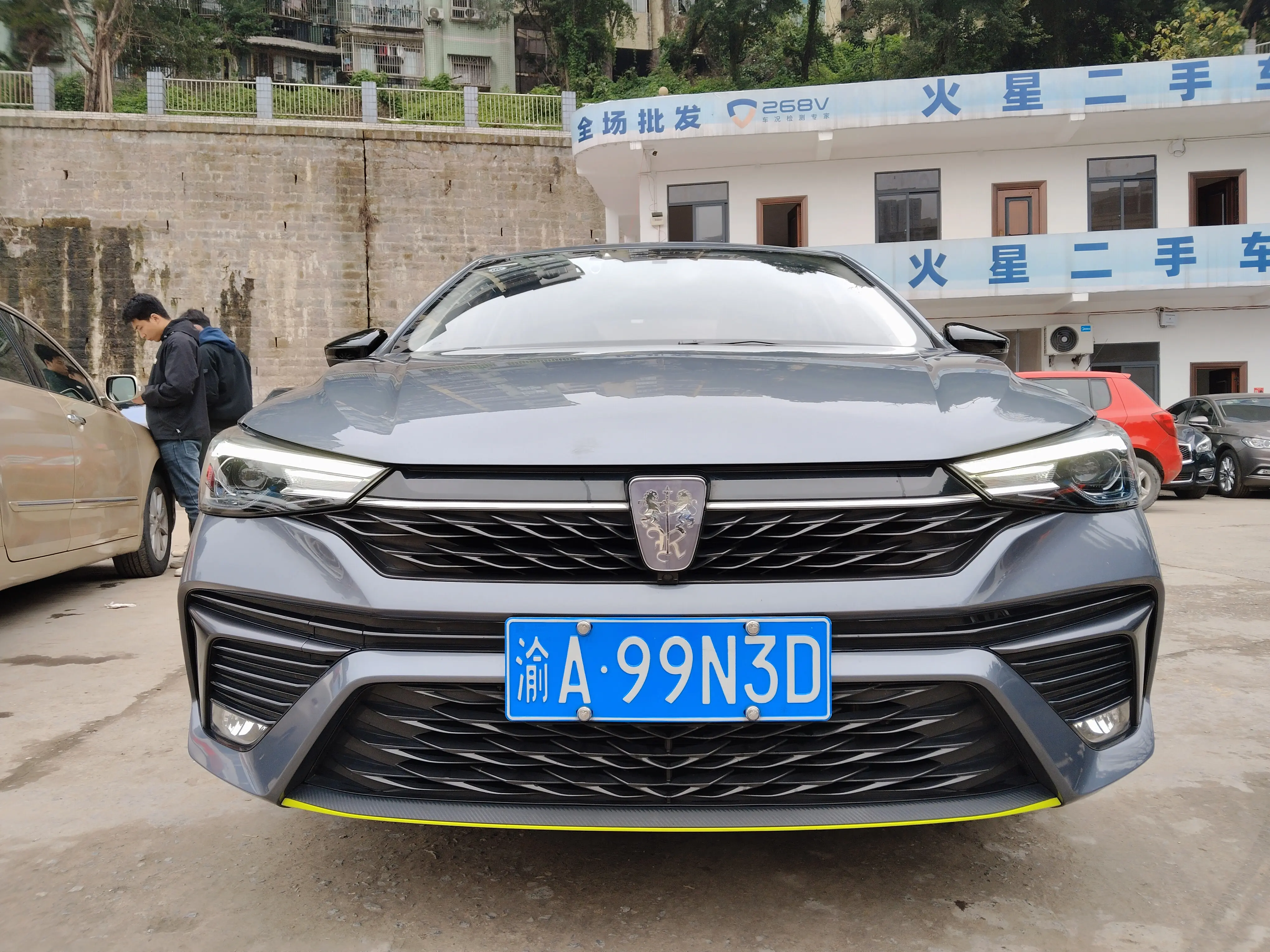 Roewe i5  из Китая