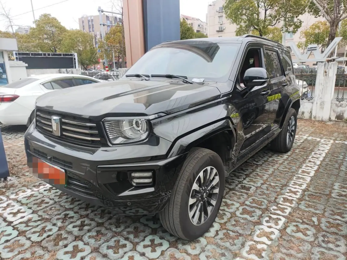 Tank 700 Hi4-T  из Китая