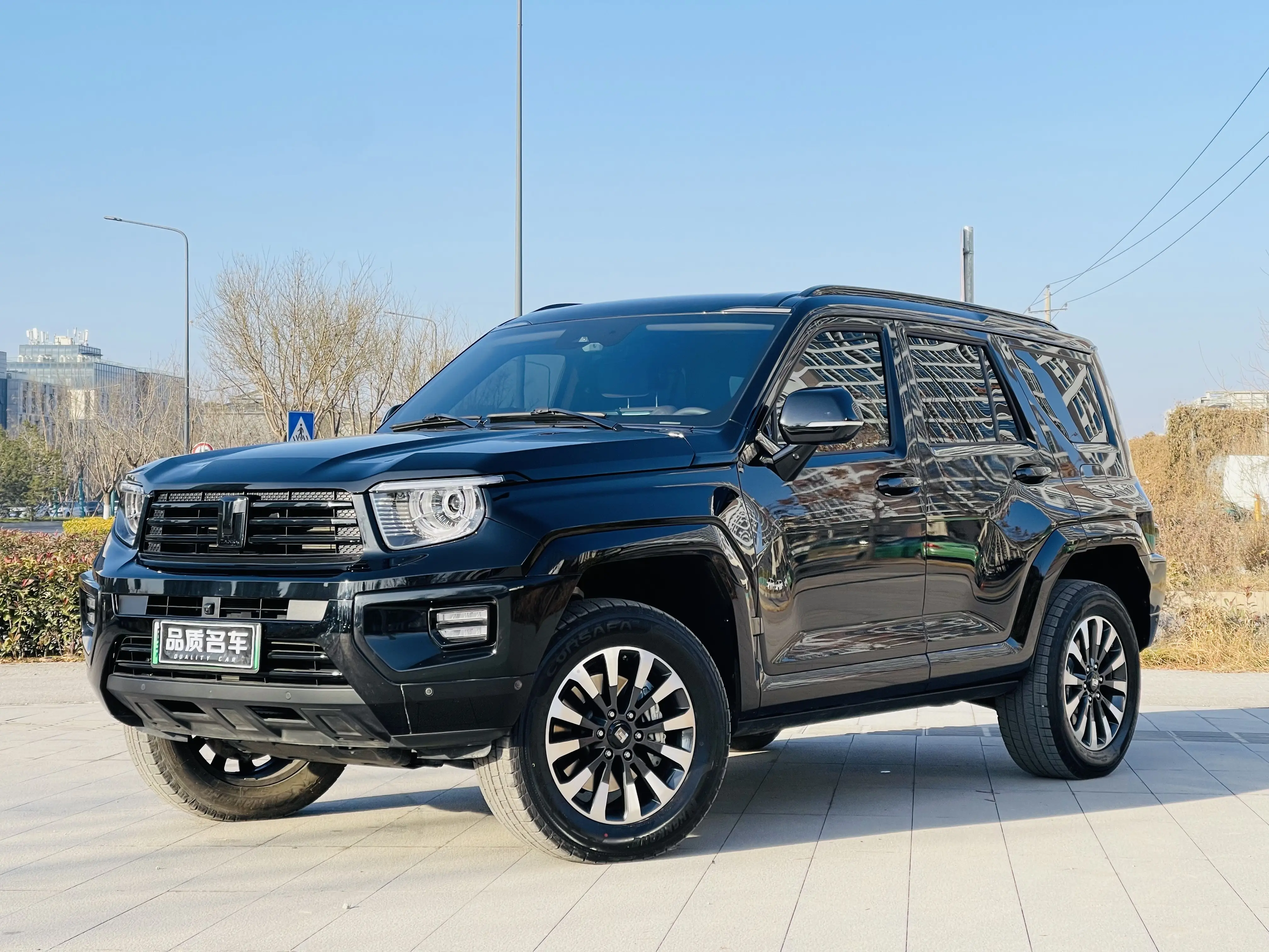 Tank 700 Hi4-T  из Китая