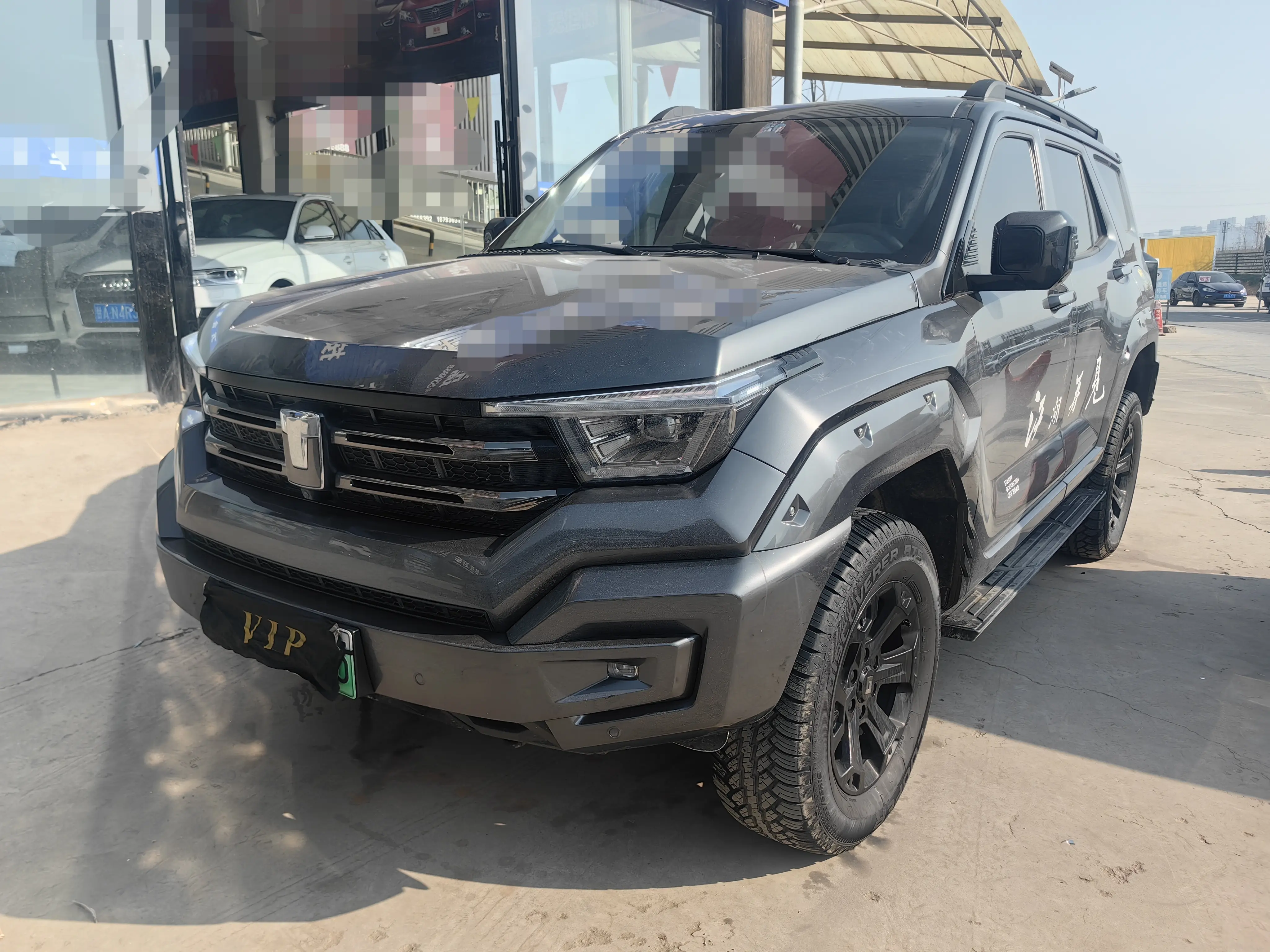 Tank 400 Hi4-T  из Китая