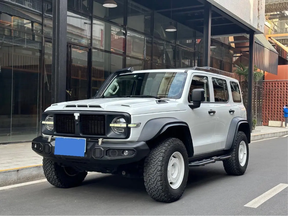 Tank 300  из Китая