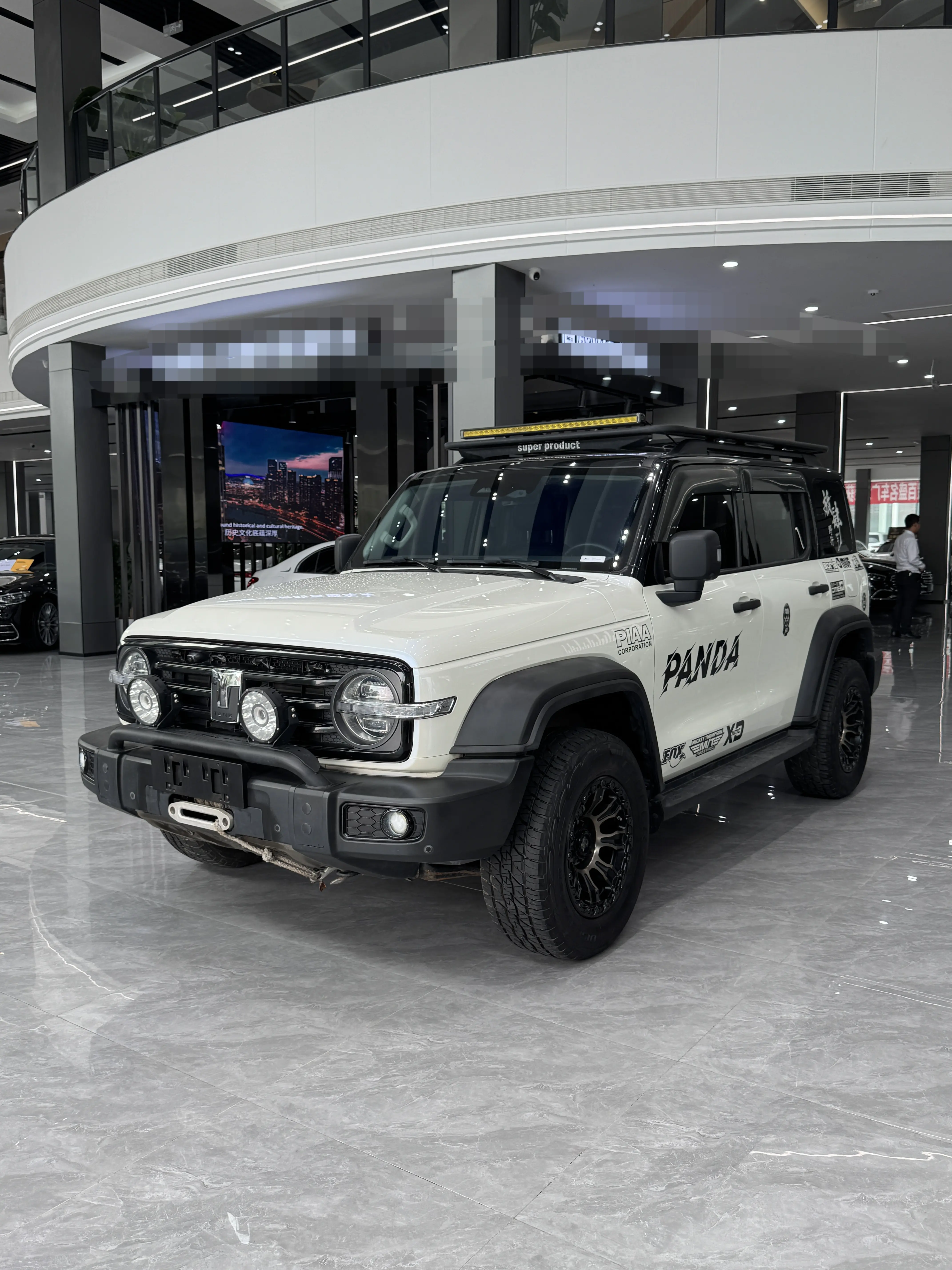 Tank 300  из Китая