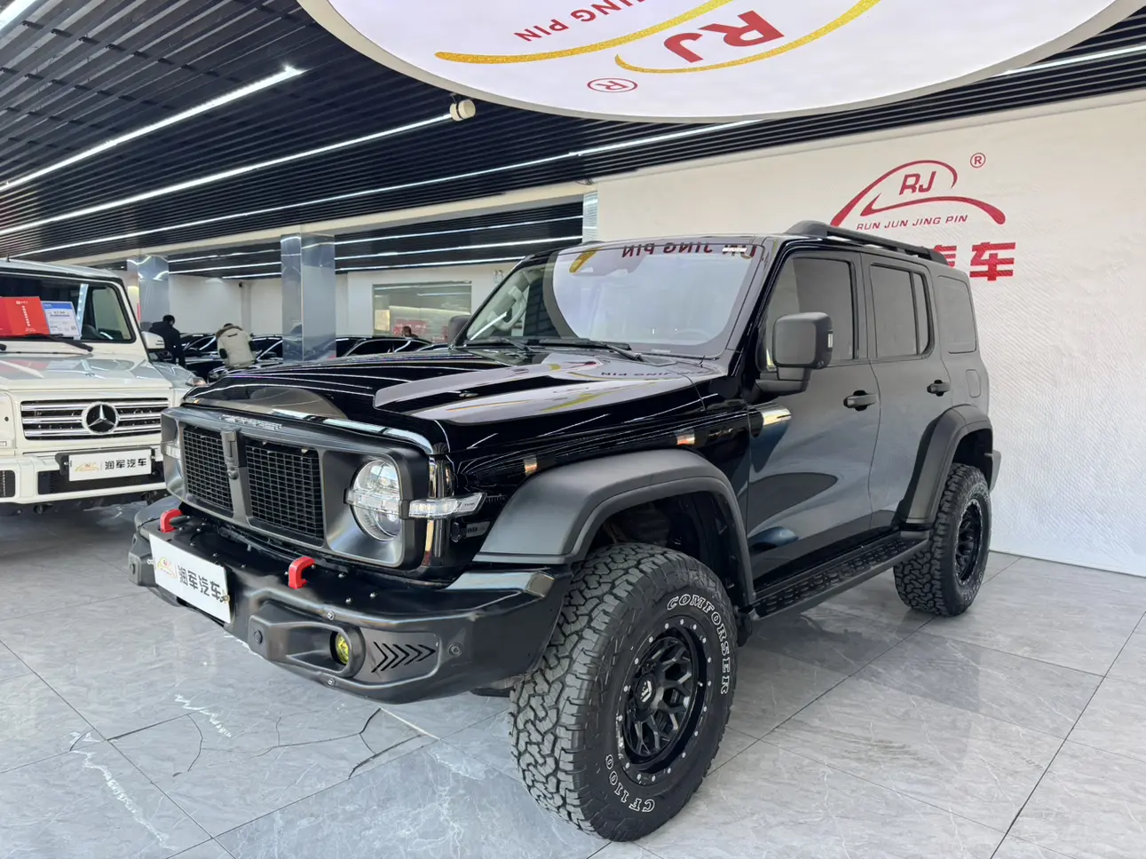 Tank 300  из Китая