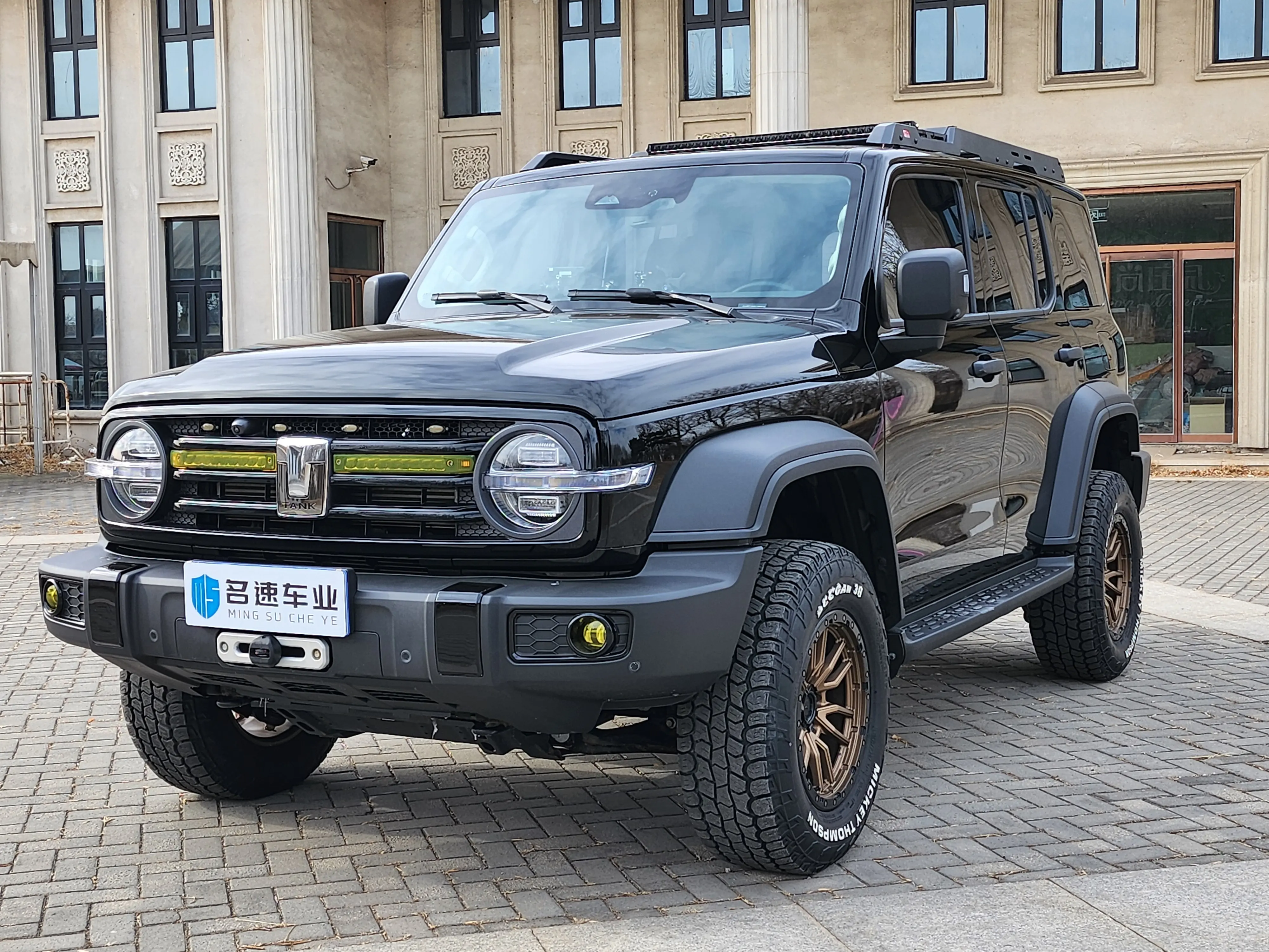 Tank 300  из Китая