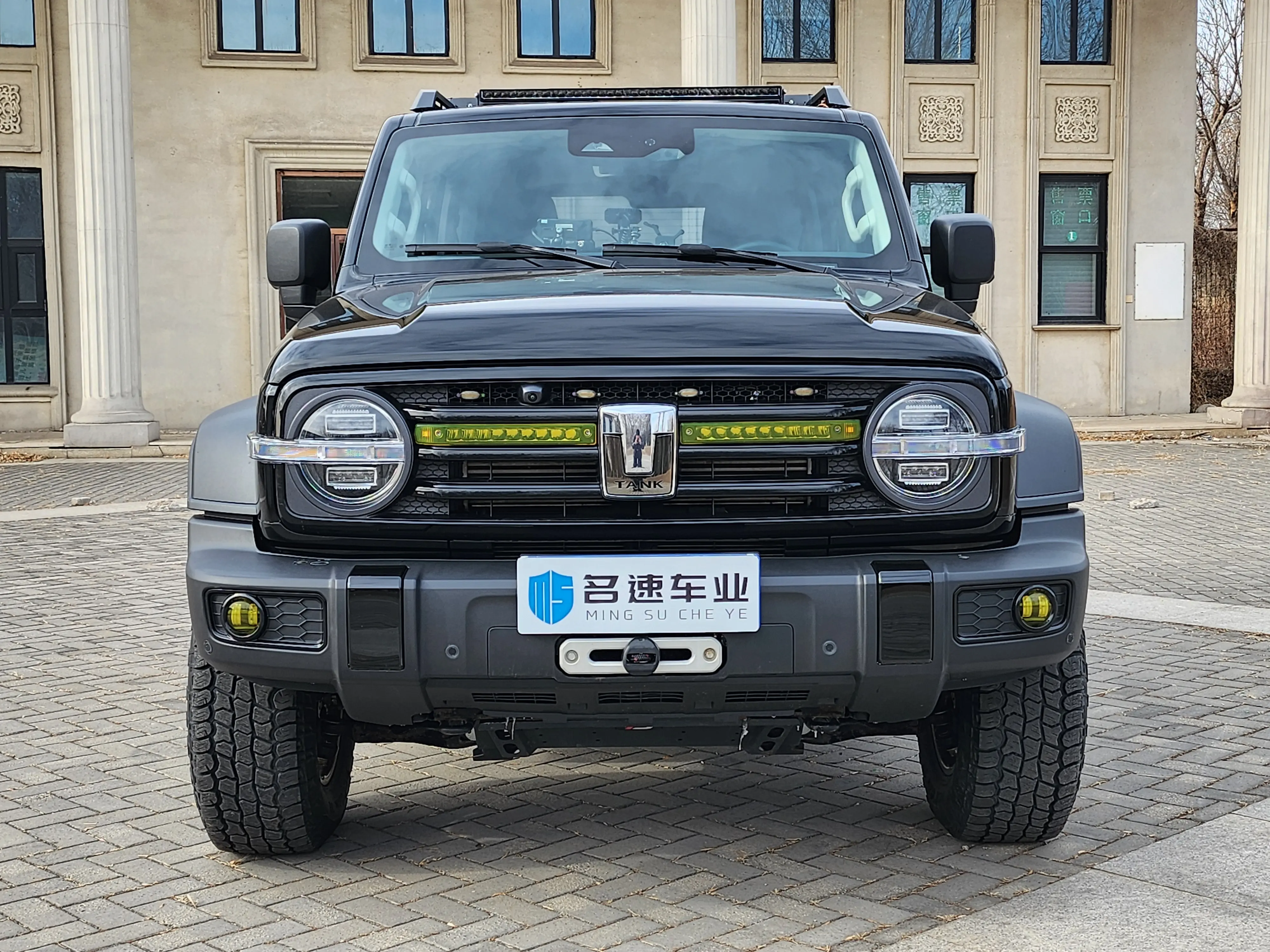 Tank 300  из Китая