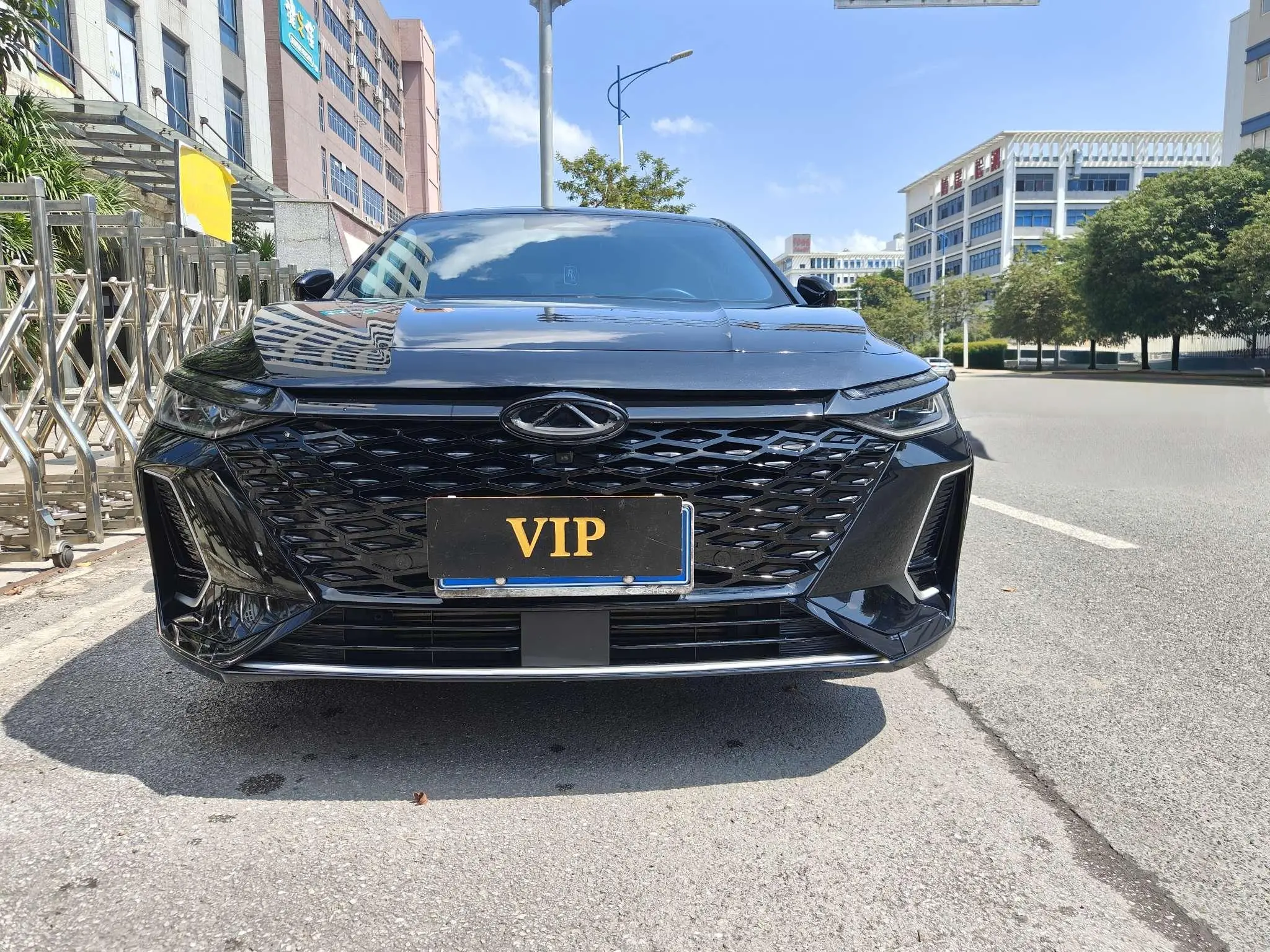 Chery Arrizo 8  из Китая