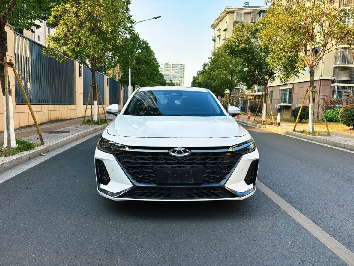 Chery Arrizo 8  из Китая