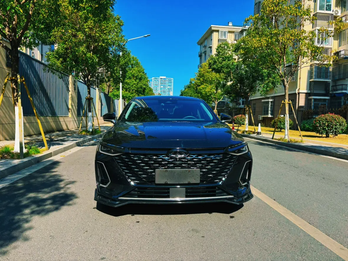 Chery Arrizo 8  из Китая